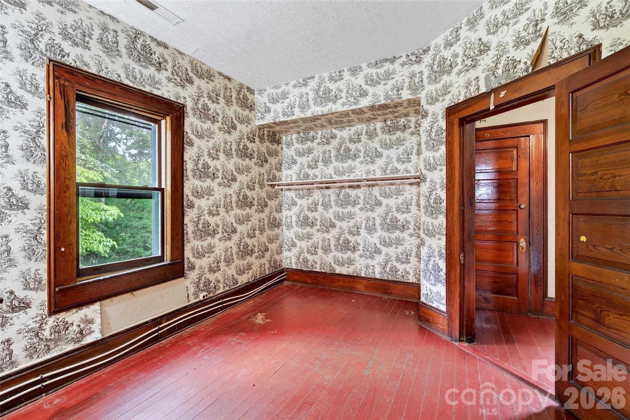 22 Woodbend Lane — Black Mountain