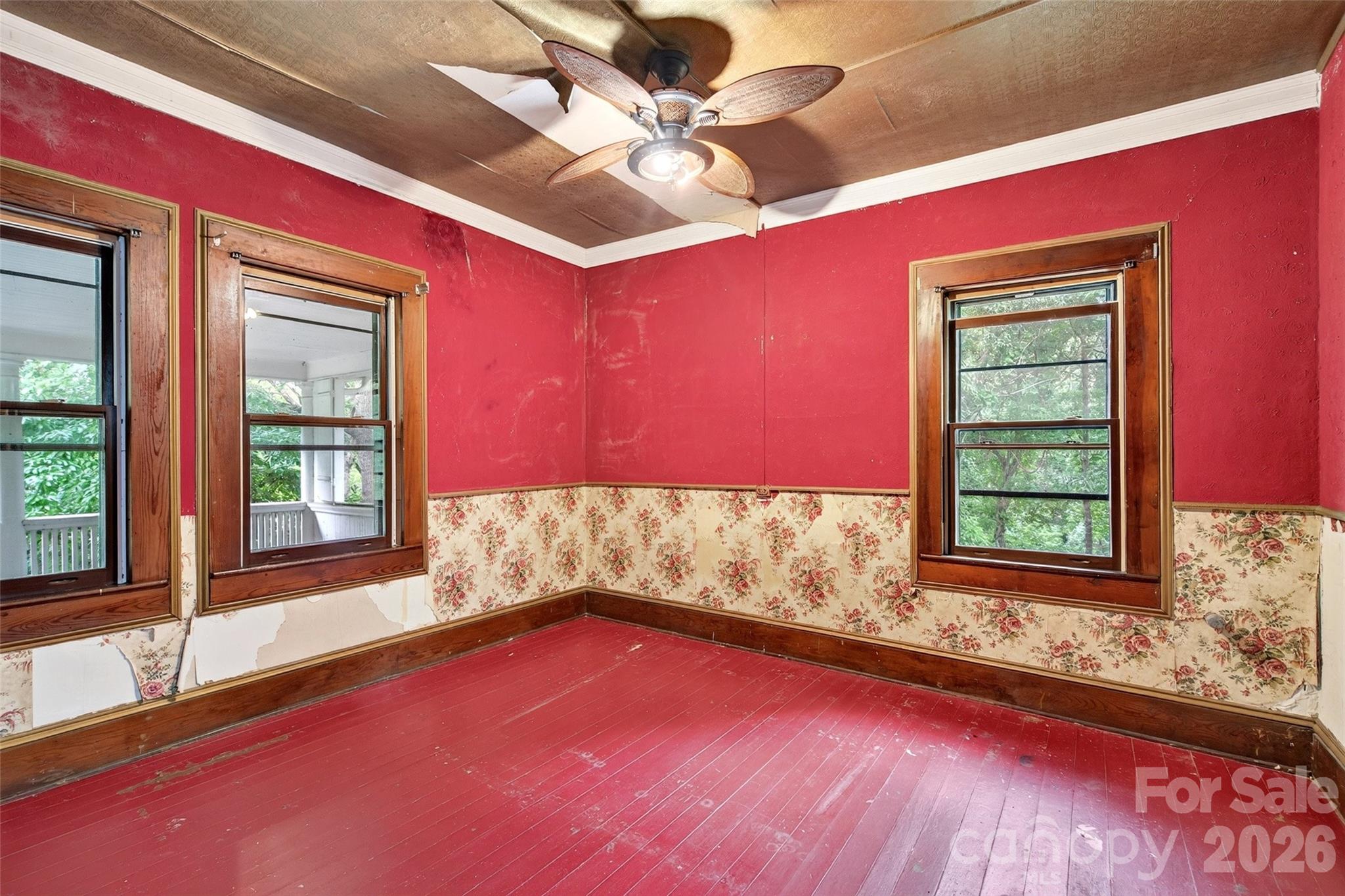 22 Woodbend Lane — Black Mountain