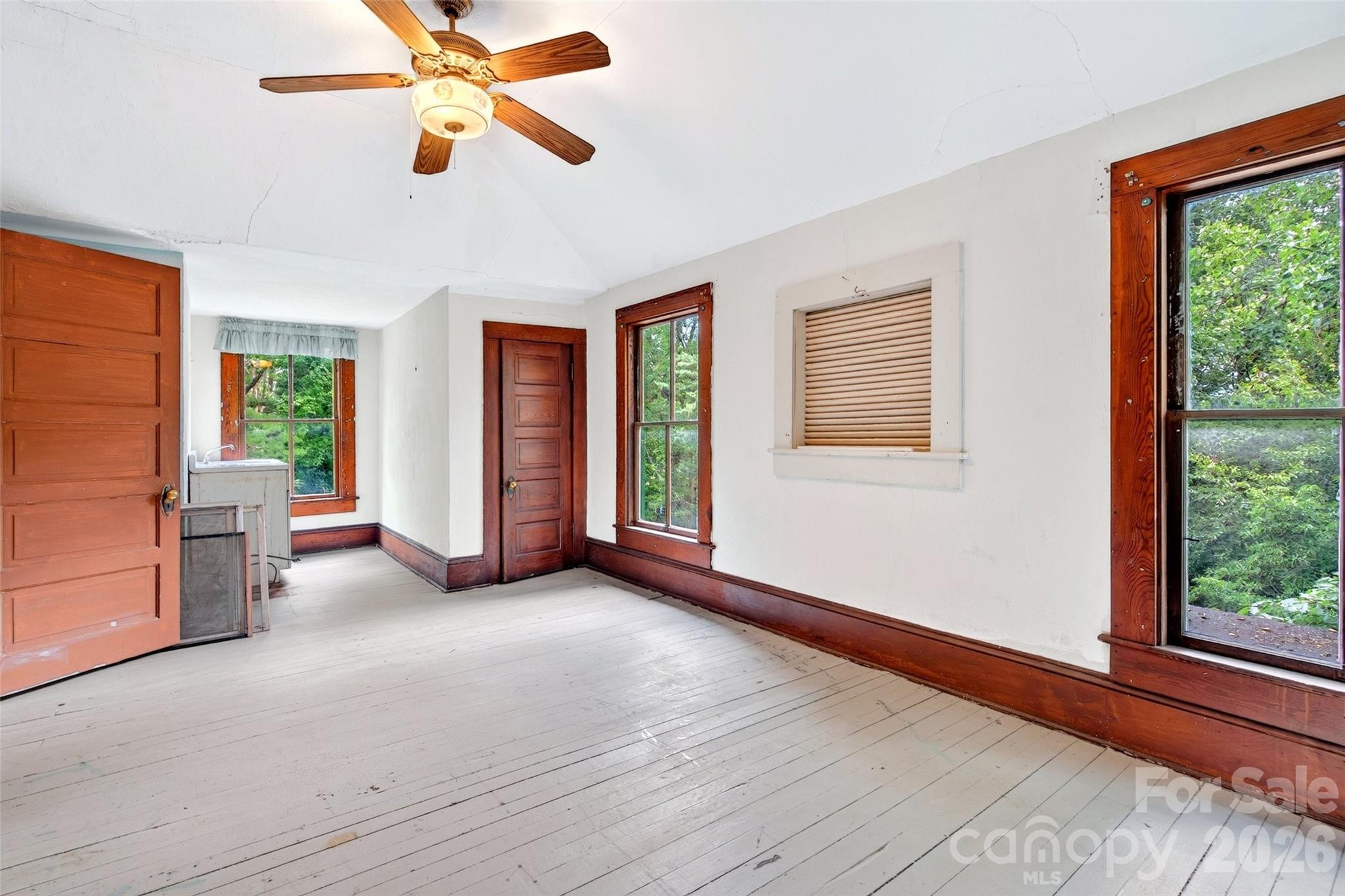 22 Woodbend Lane — Black Mountain