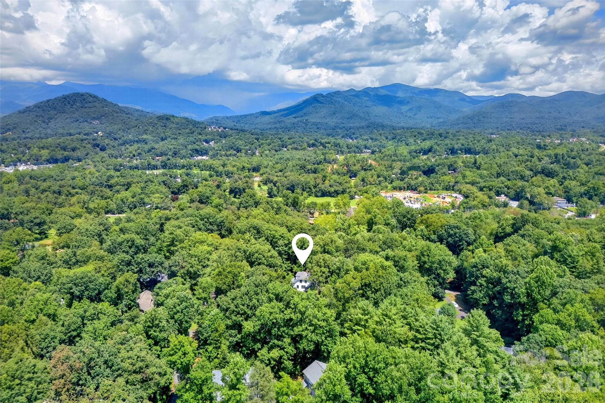 22 Woodbend Lane — Black Mountain