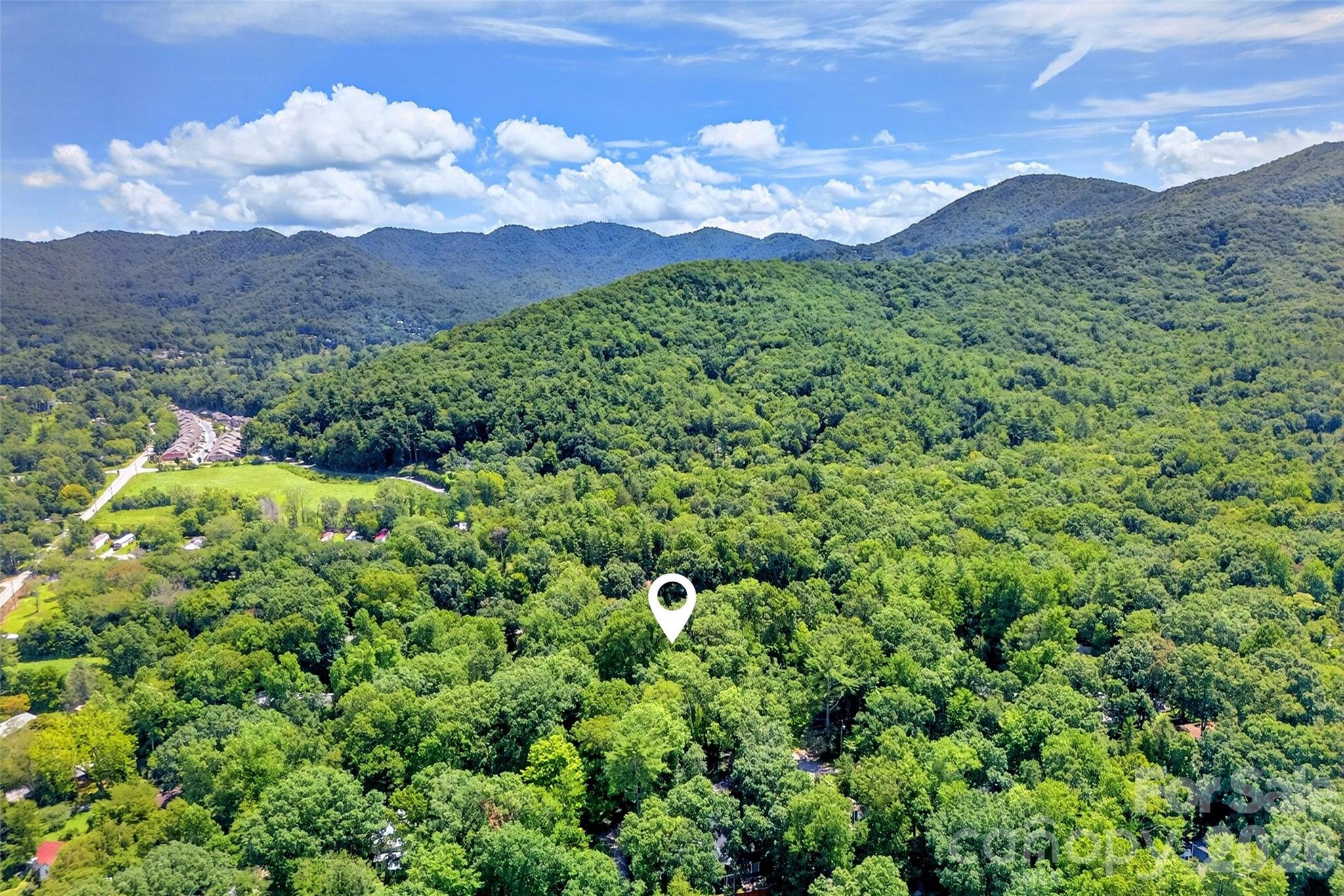 22 Woodbend Lane — Black Mountain