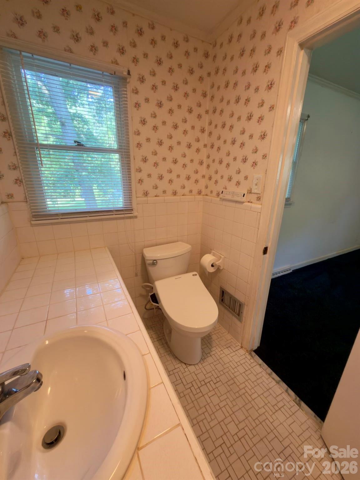 231 Lambert Road — Biscoe