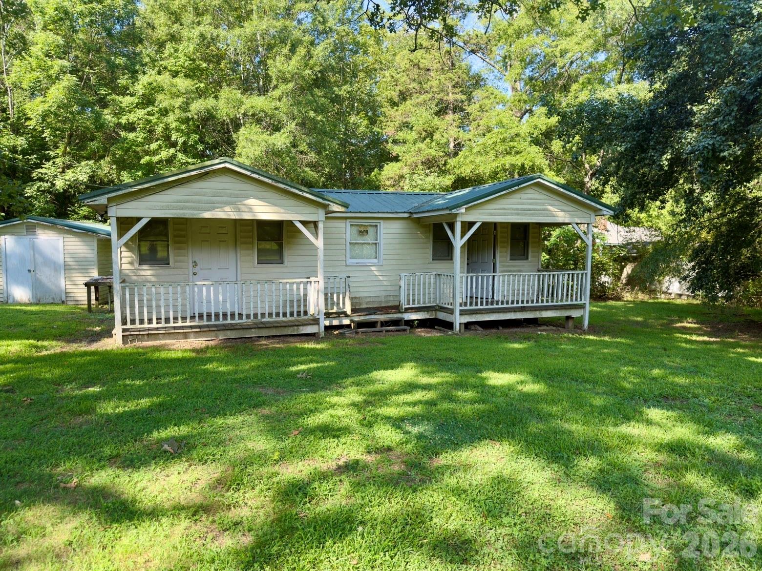 231 Lambert Road — Biscoe