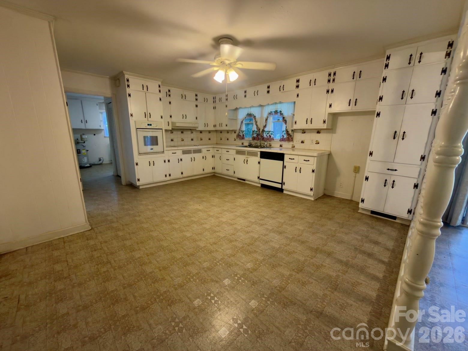 231 Lambert Road — Biscoe