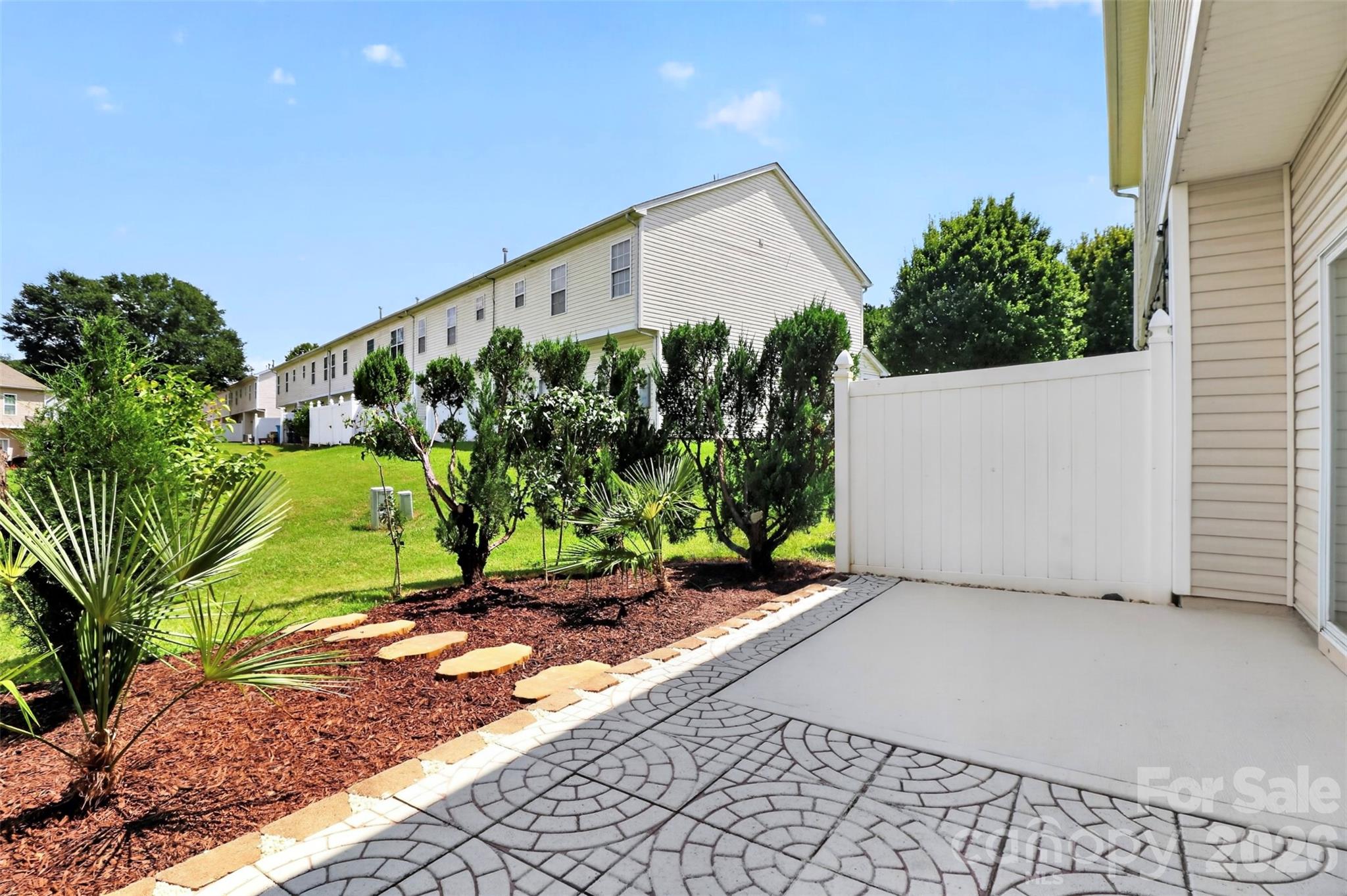 12028 Stratfield Place Circle — Pineville