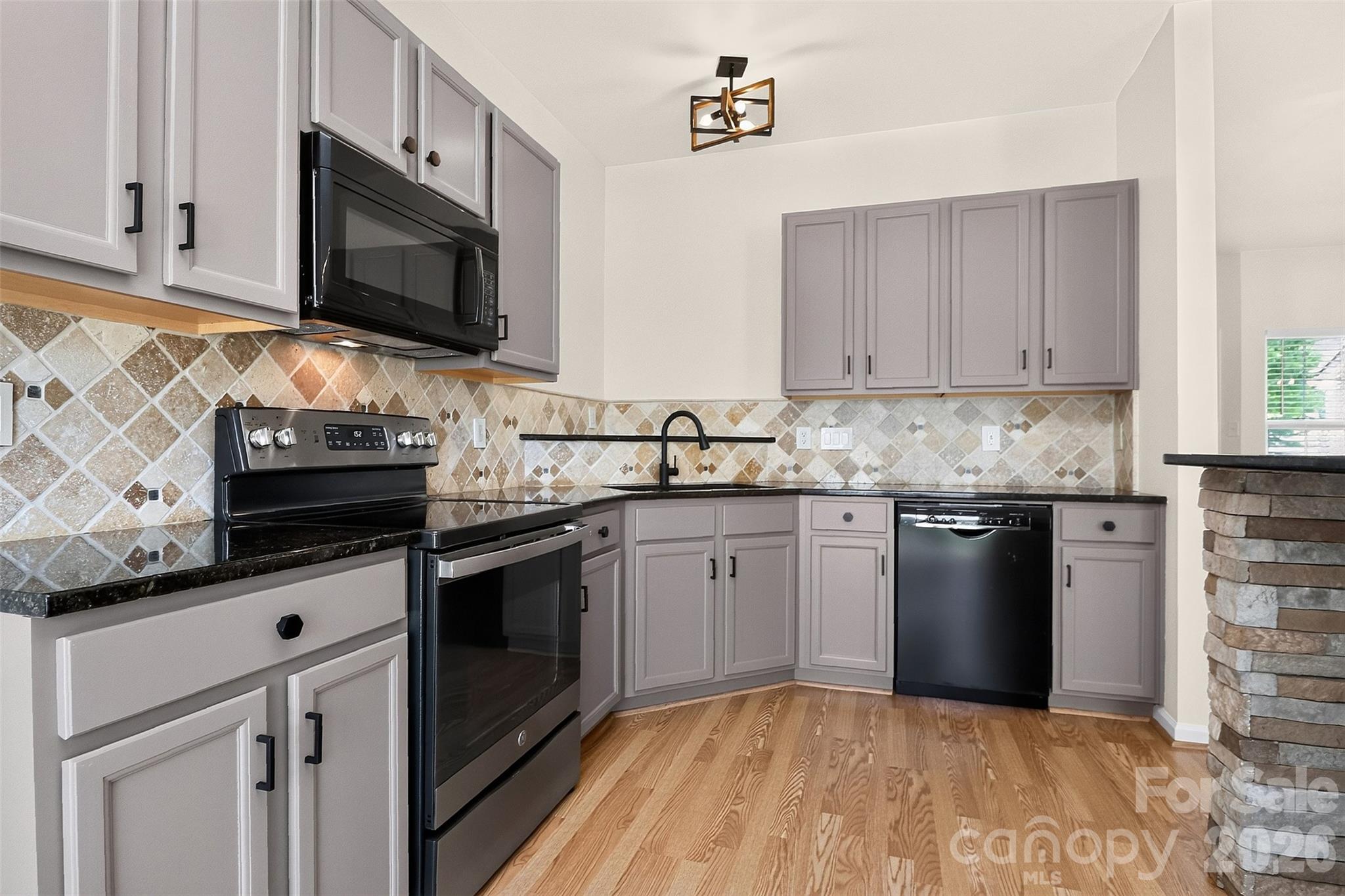 12028 Stratfield Place Circle — Pineville