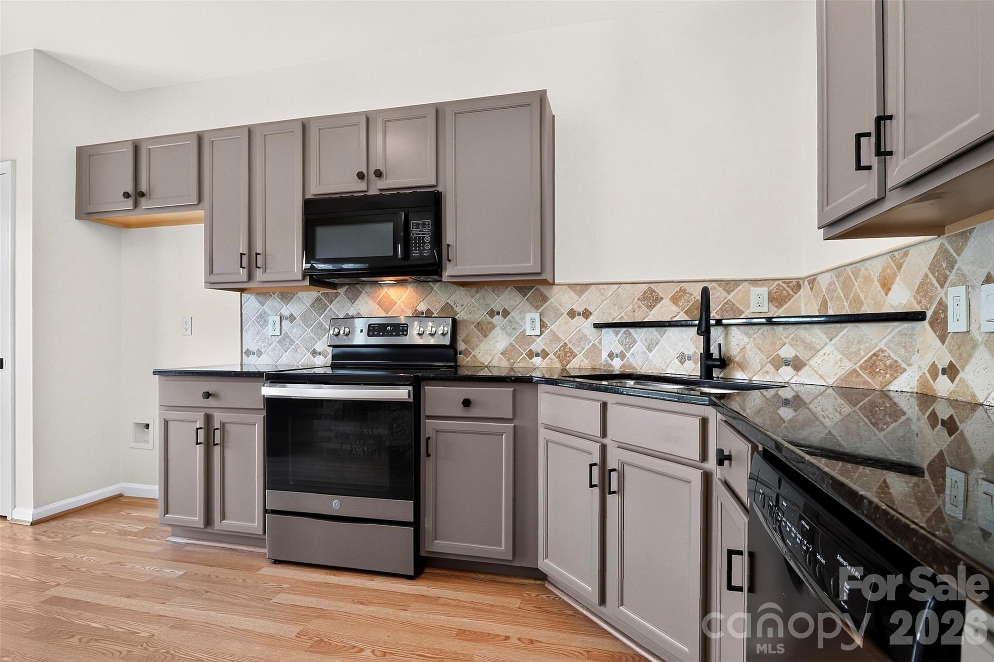 12028 Stratfield Place Circle — Pineville