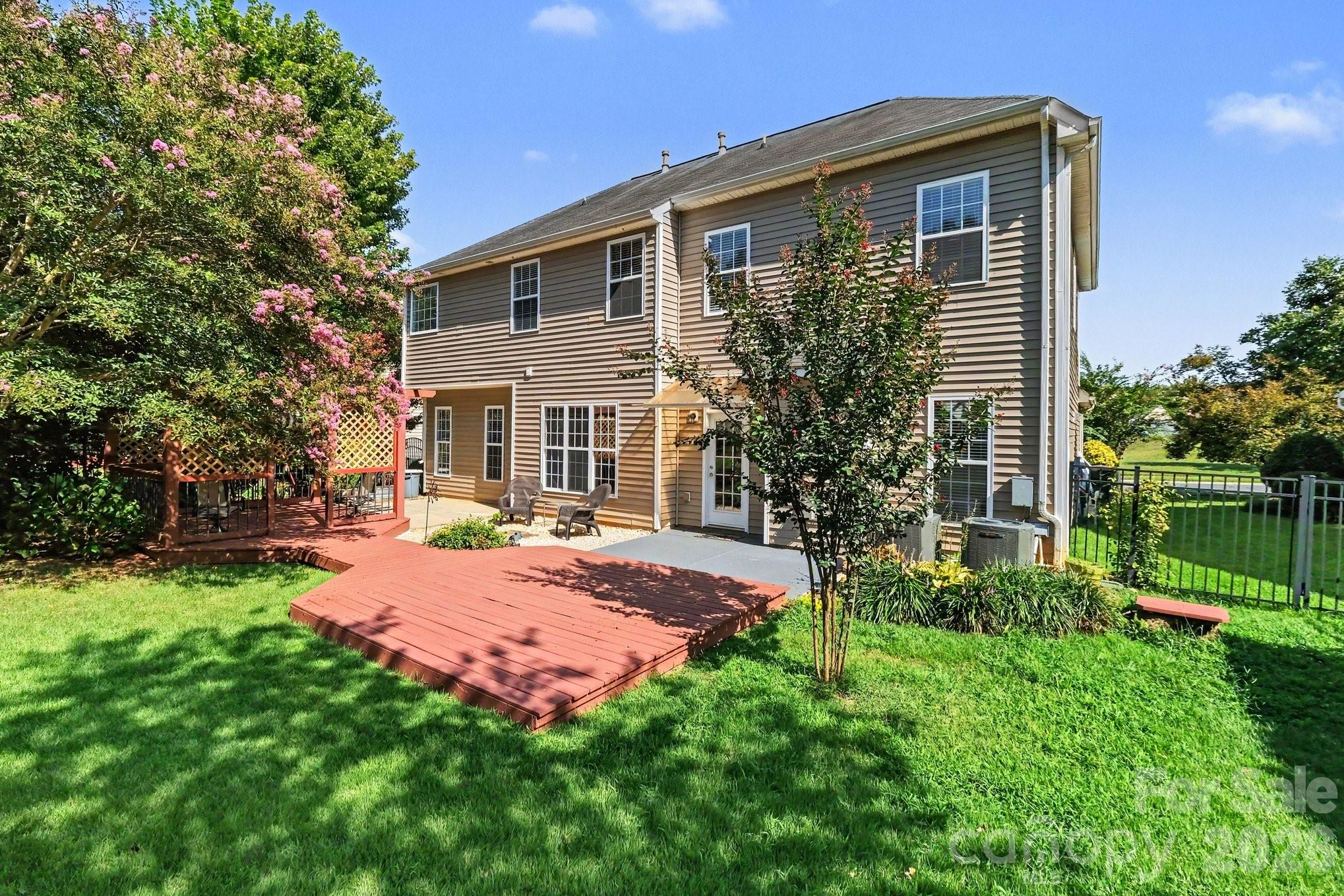 13316 Mallard Landing Road — Charlotte