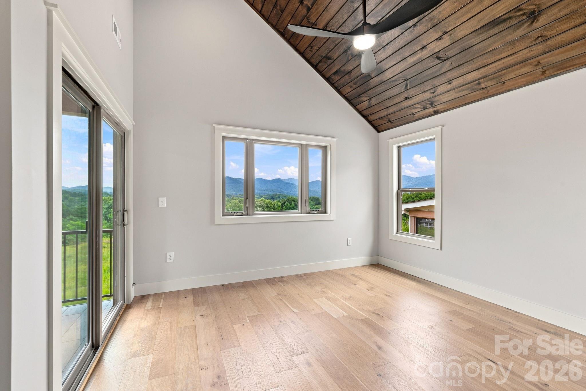 128 Chepstow Place — Black Mountain