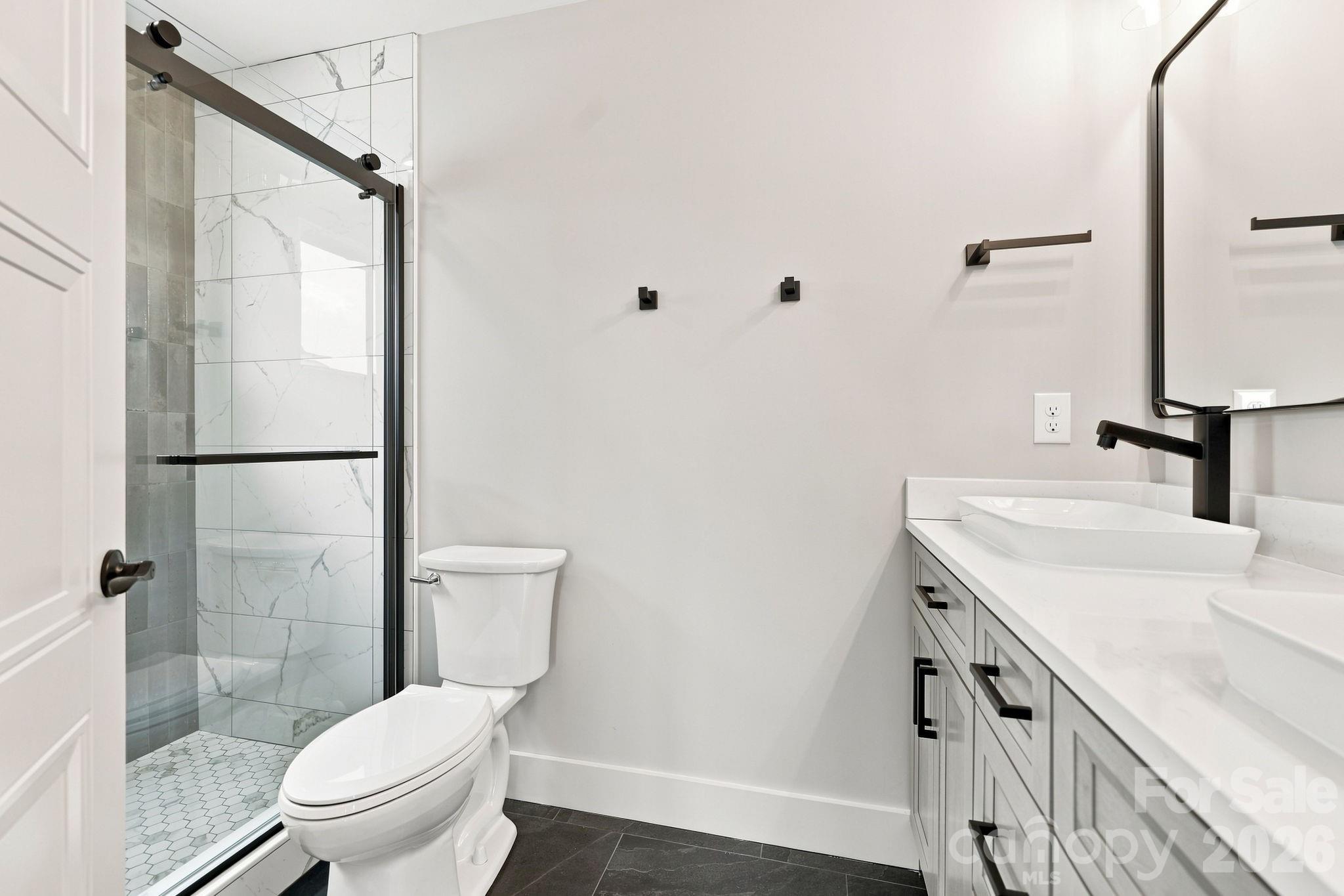 128 Chepstow Place — Black Mountain