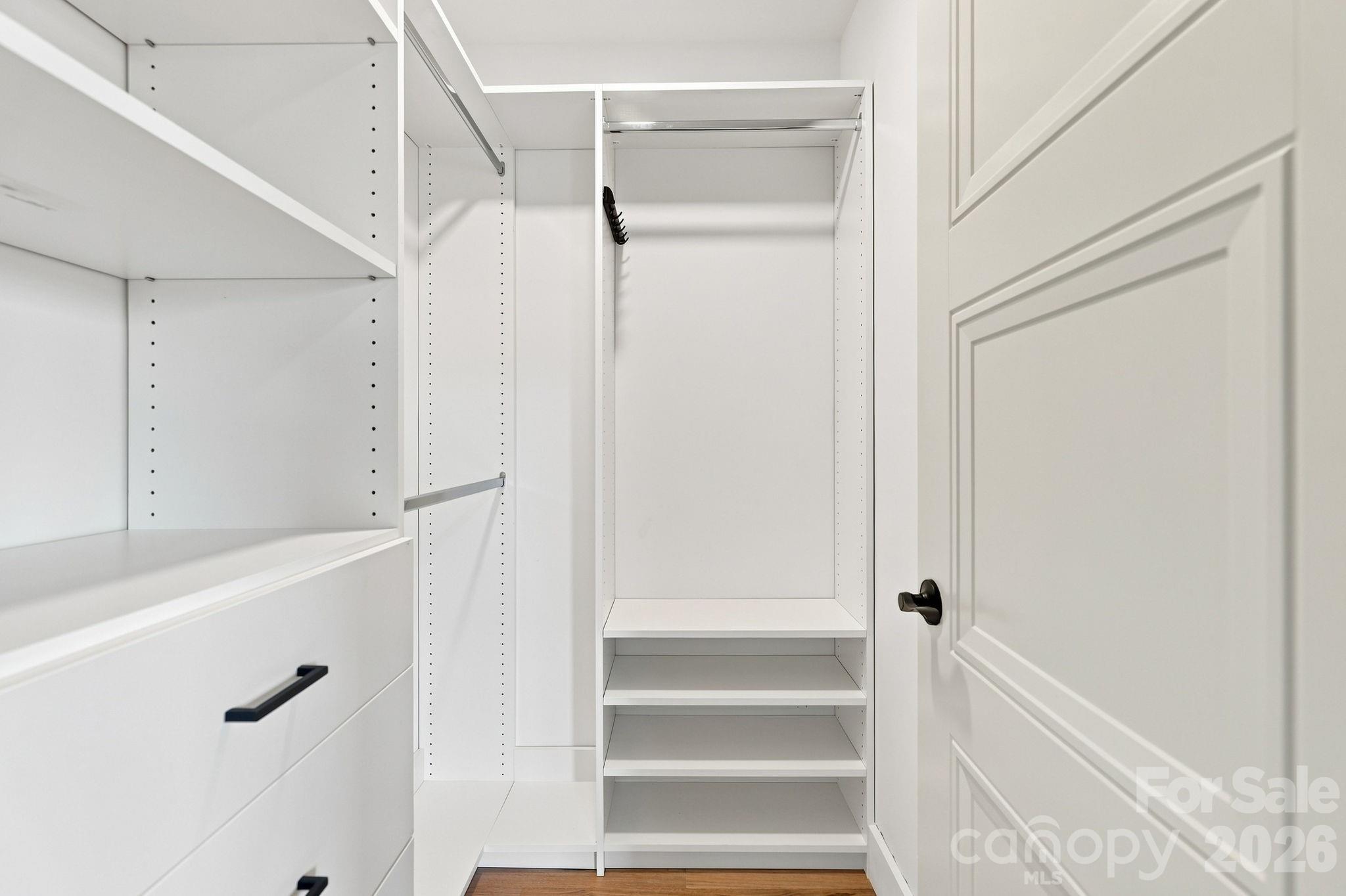 128 Chepstow Place — Black Mountain
