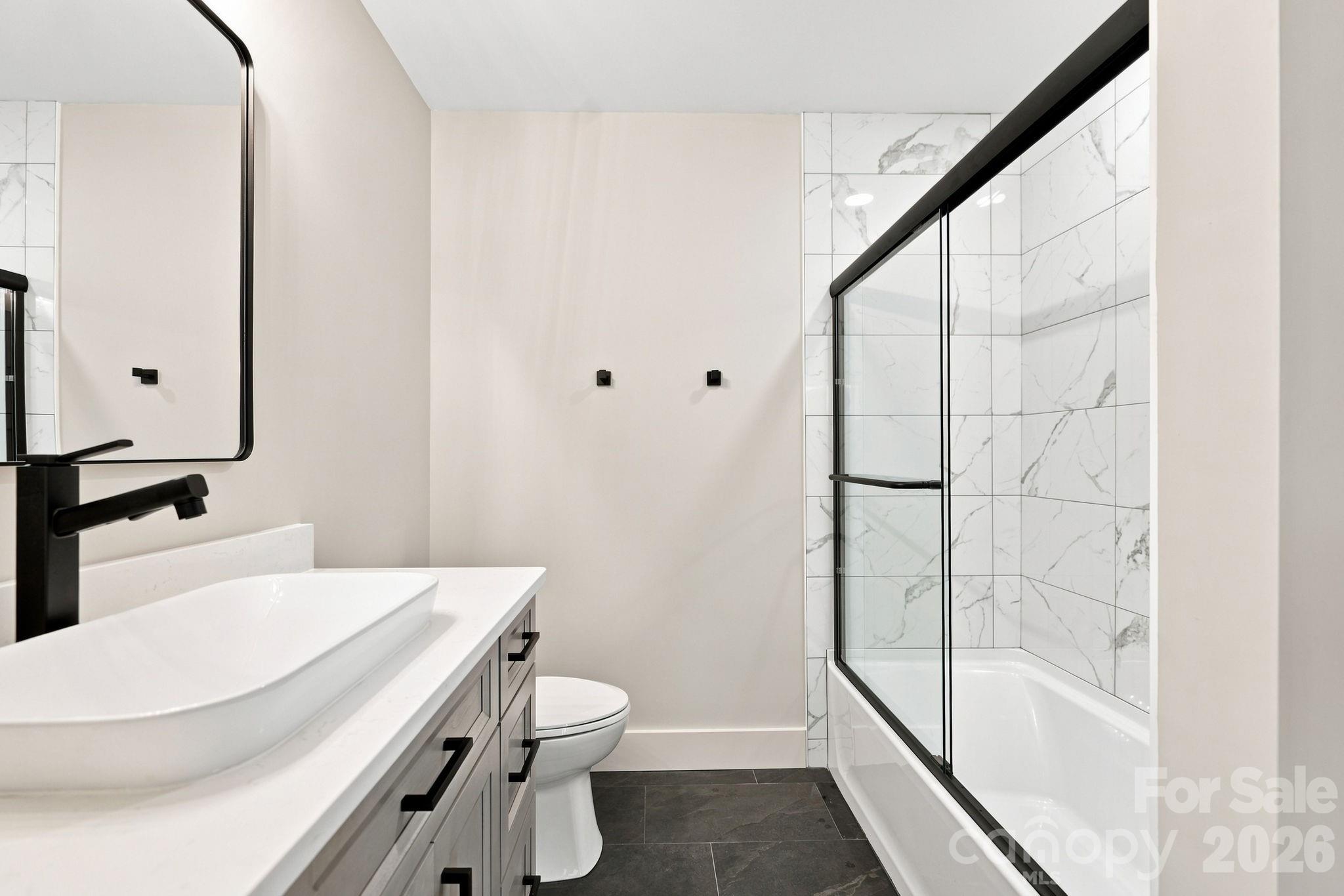 128 Chepstow Place — Black Mountain