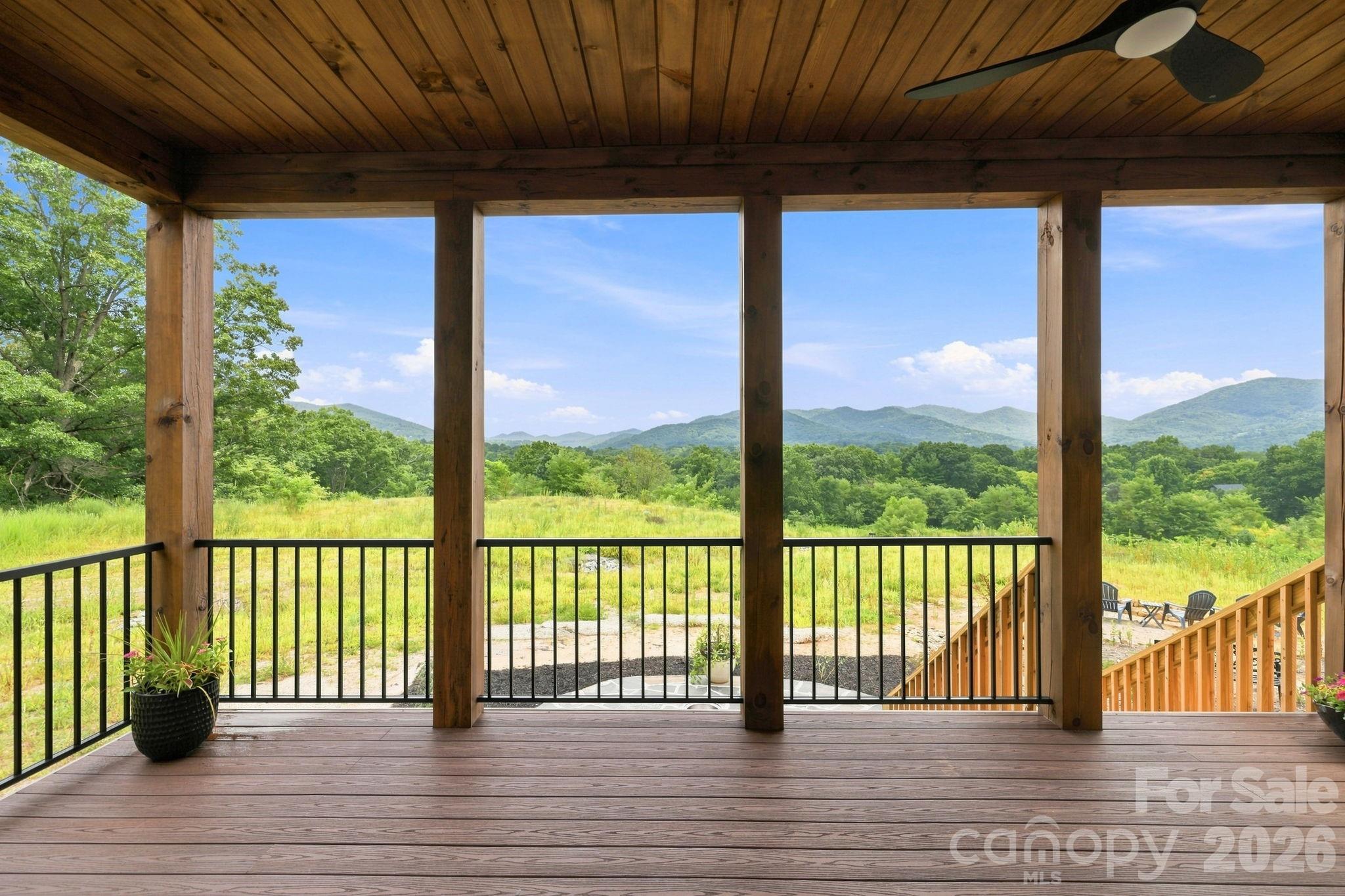 128 Chepstow Place — Black Mountain