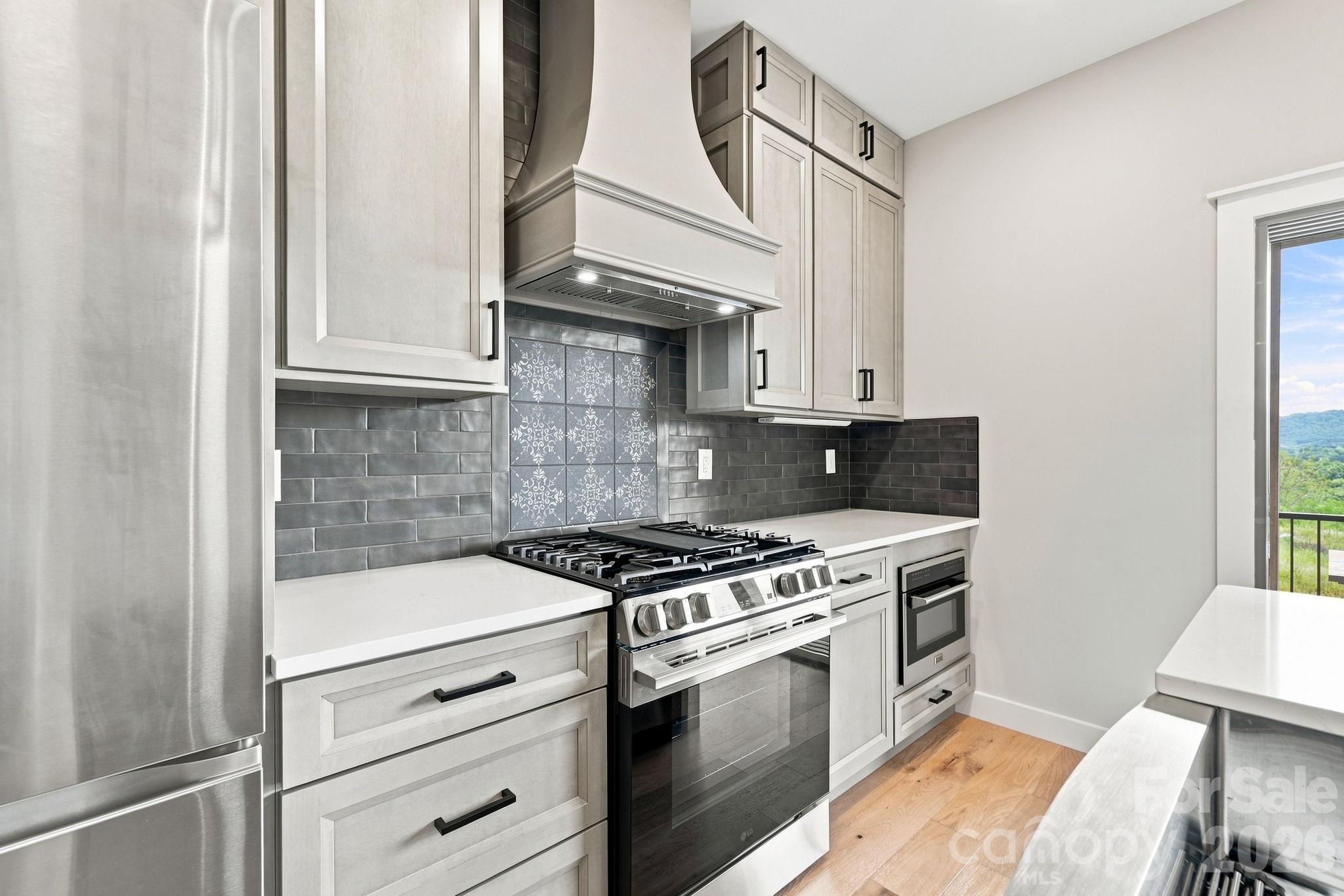 128 Chepstow Place — Black Mountain