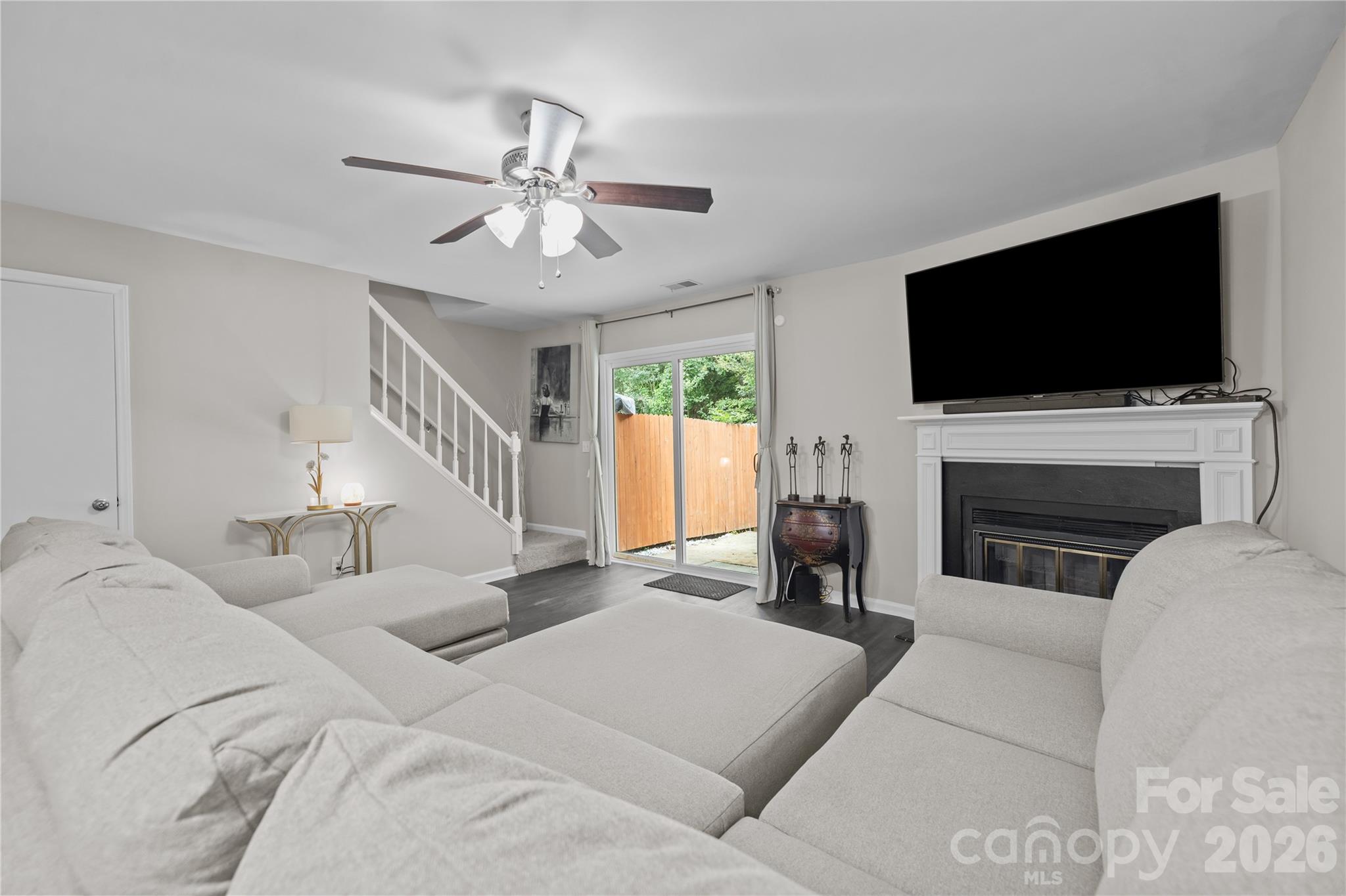 8407 Rust Wood Place — Charlotte