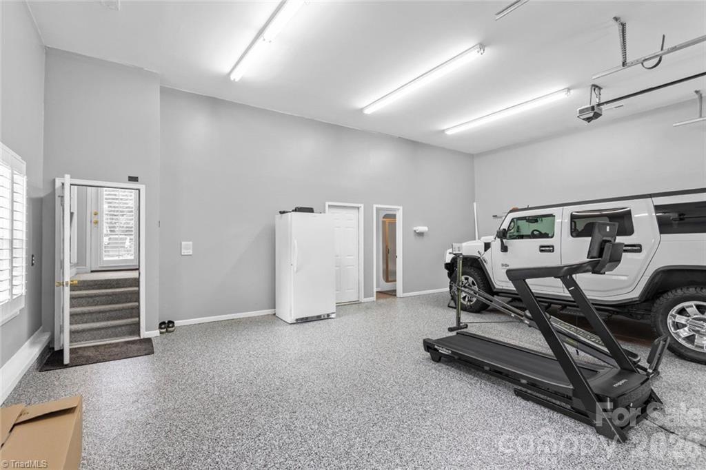 325 Buck Seaford Road — Mocksville