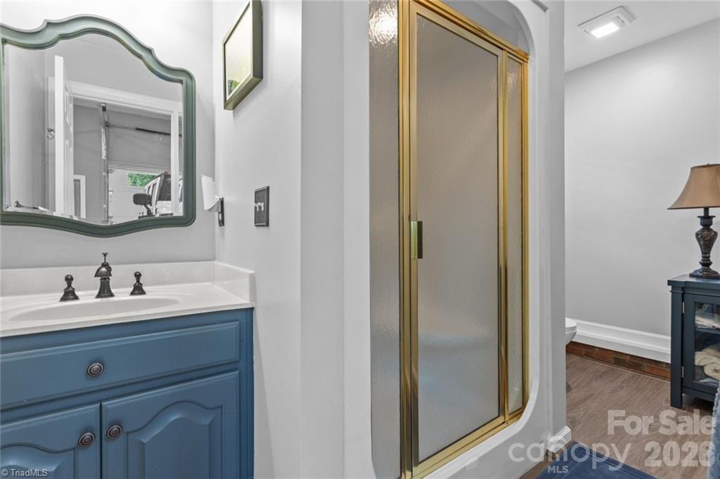 325 Buck Seaford Road — Mocksville