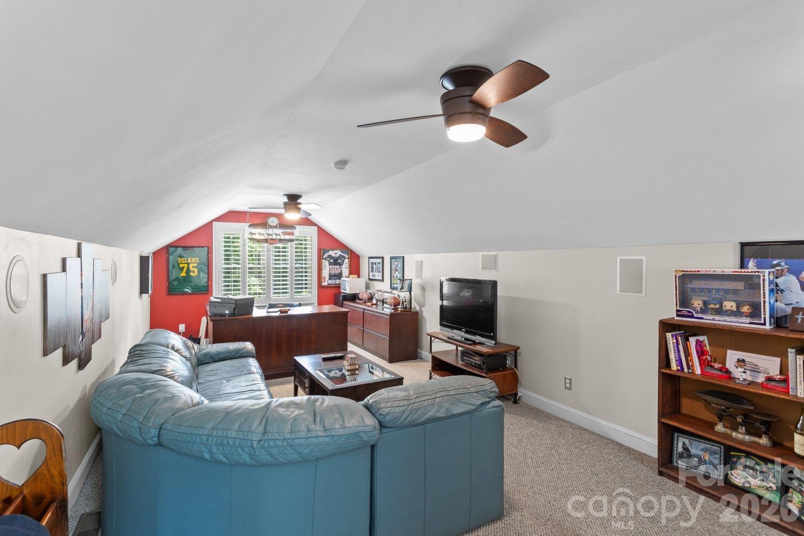 325 Buck Seaford Road — Mocksville