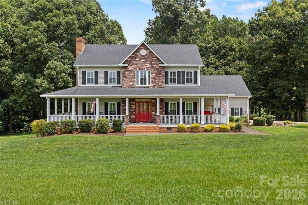 325 Buck Seaford Road — Mocksville