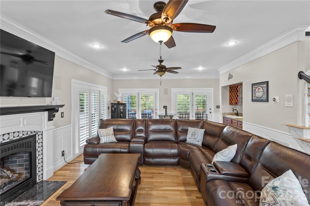 325 Buck Seaford Road — Mocksville