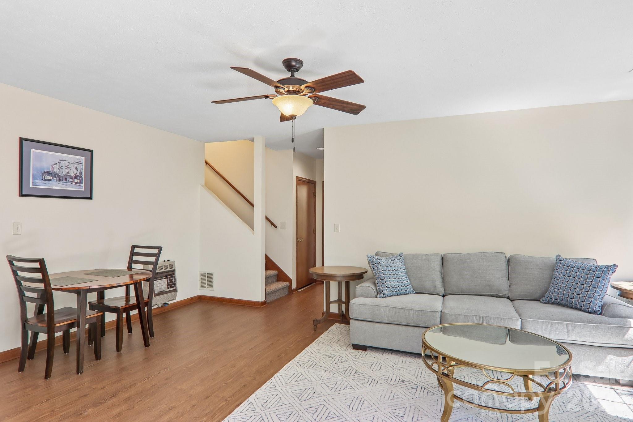 651 E Park Place — Hendersonville