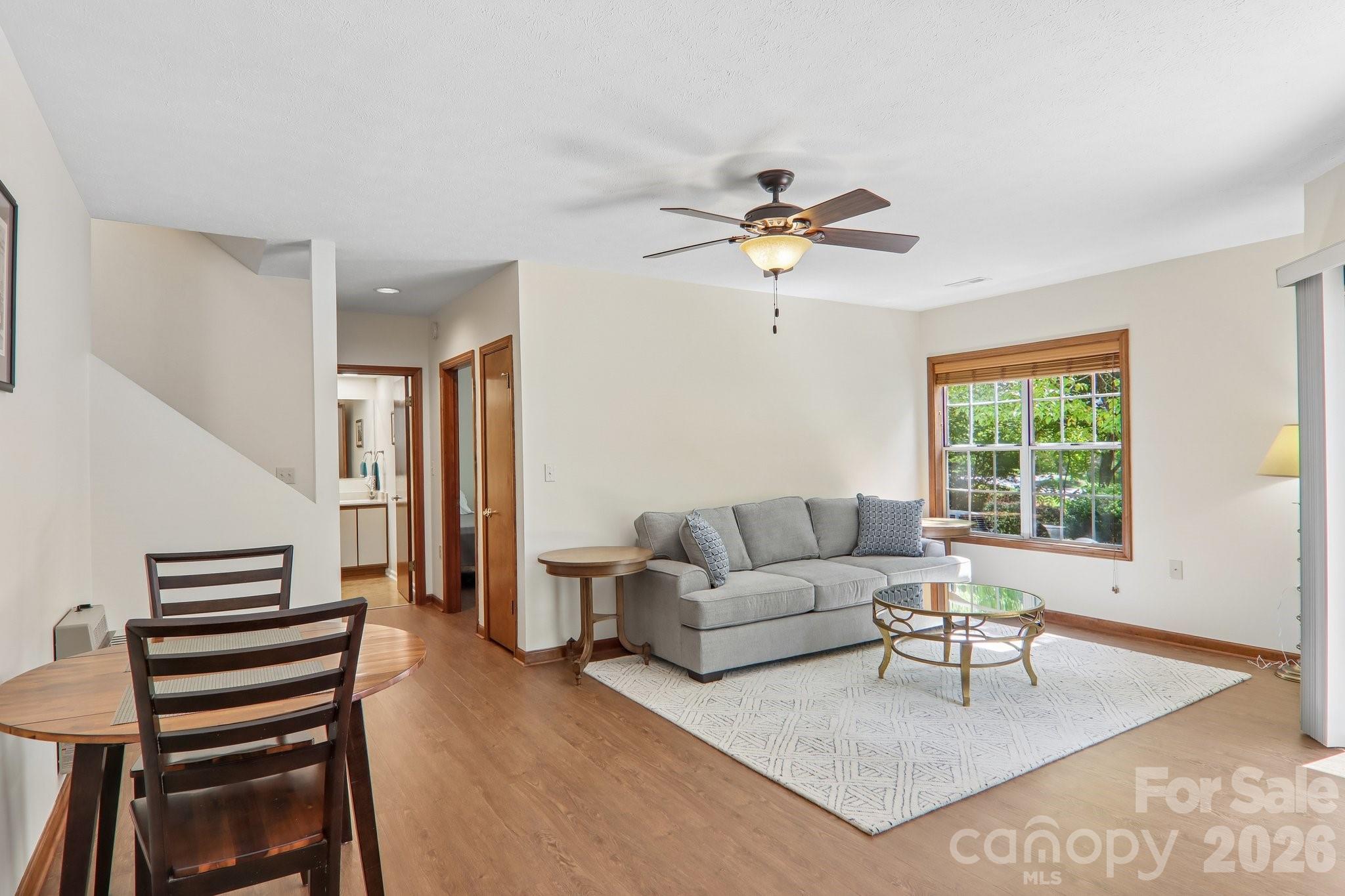 651 E Park Place — Hendersonville