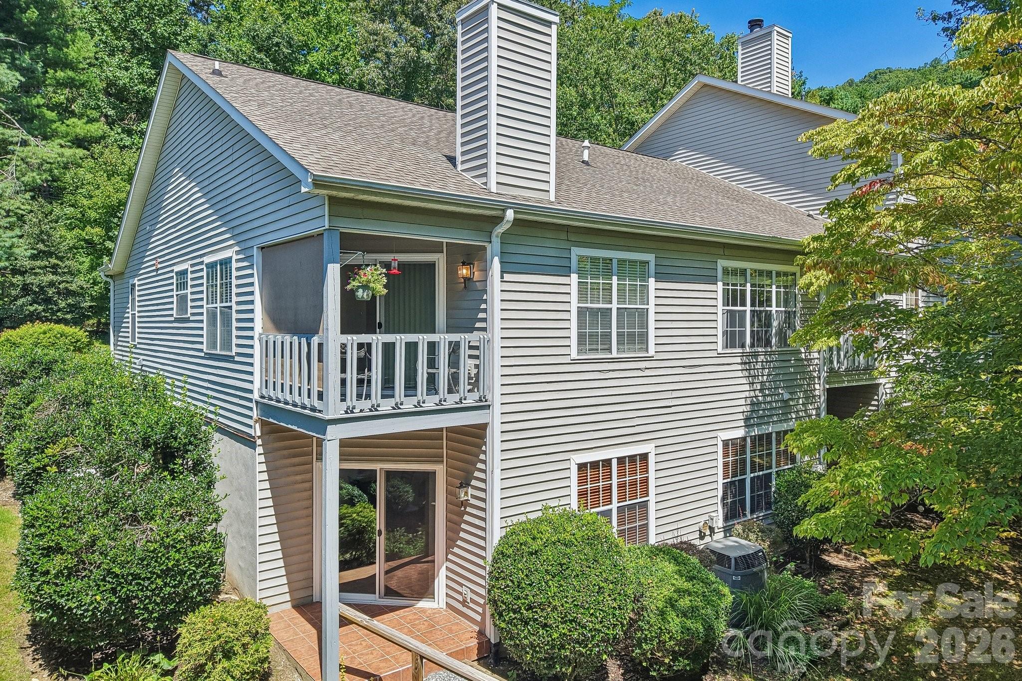 651 E Park Place — Hendersonville