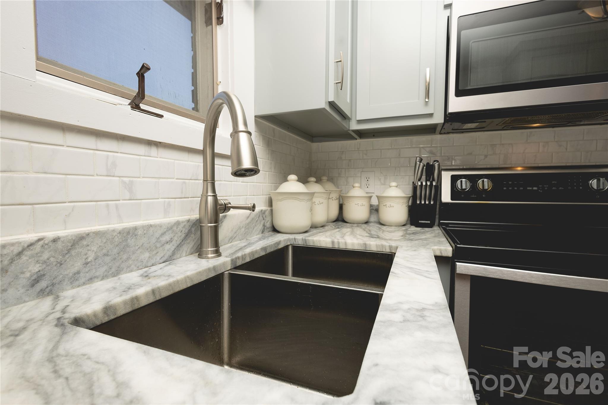 15 Golden Leaf Drive — Marion