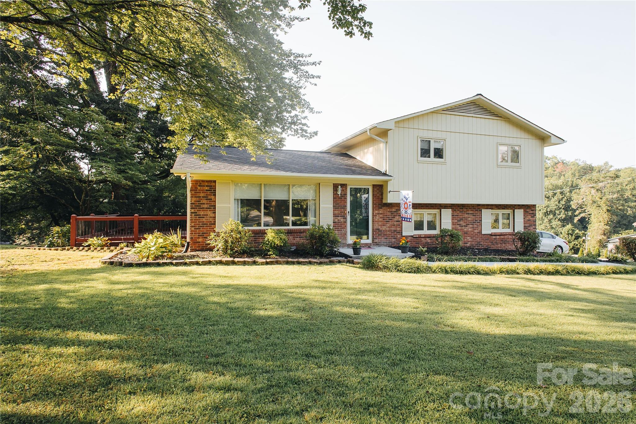 15 Golden Leaf Drive — Marion