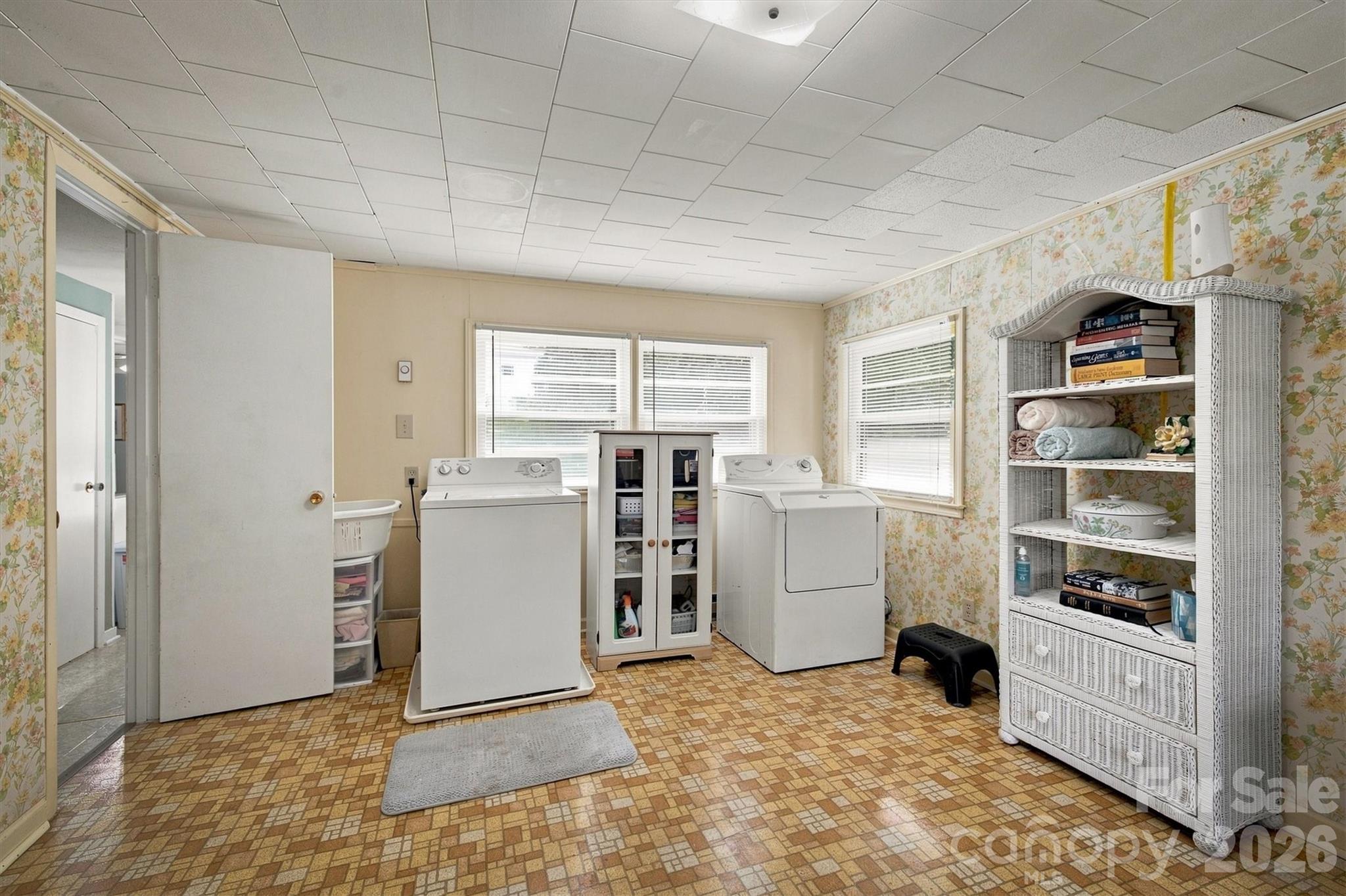 121 Rhyne Street — Morganton