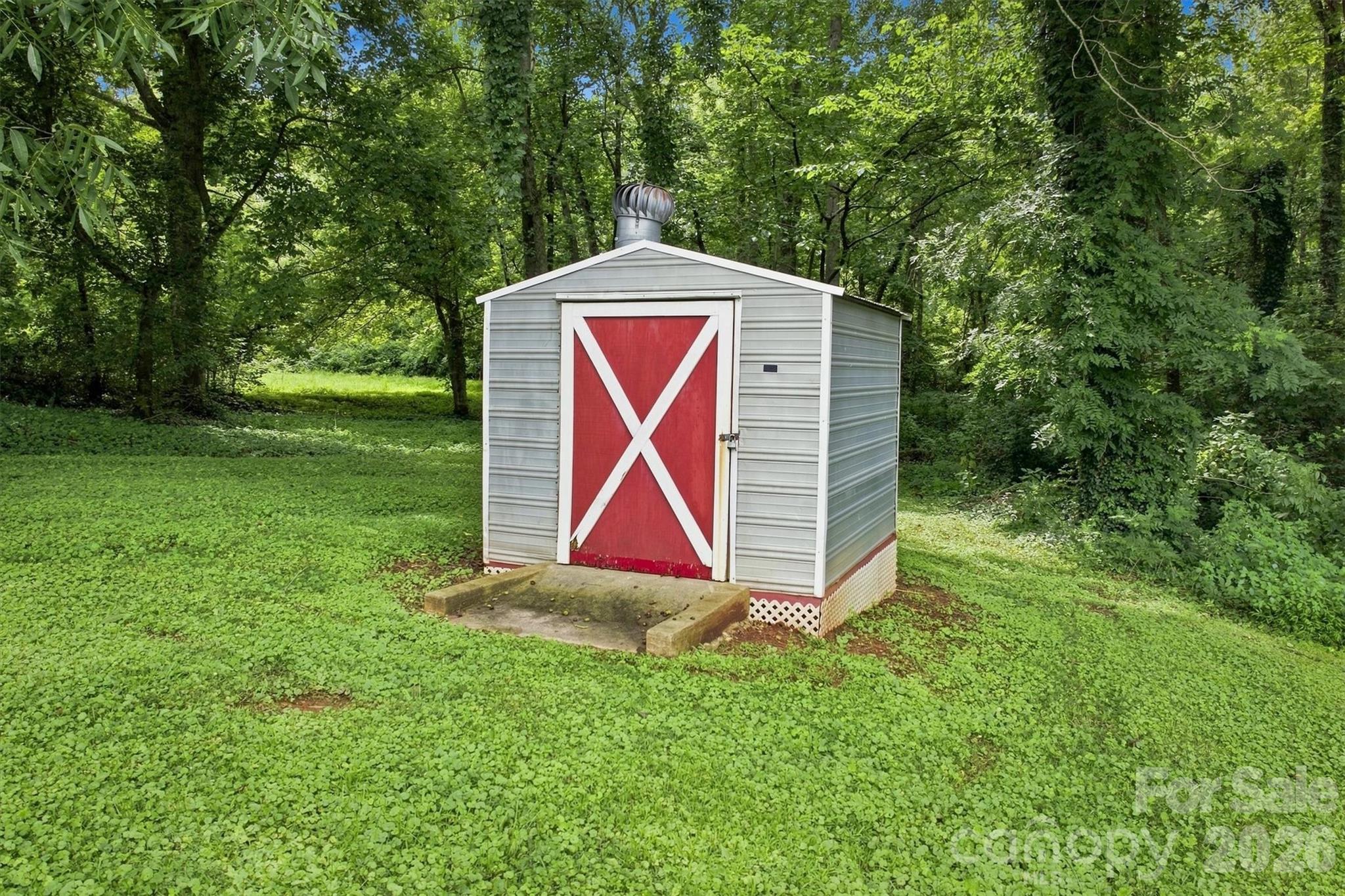 121 Rhyne Street — Morganton