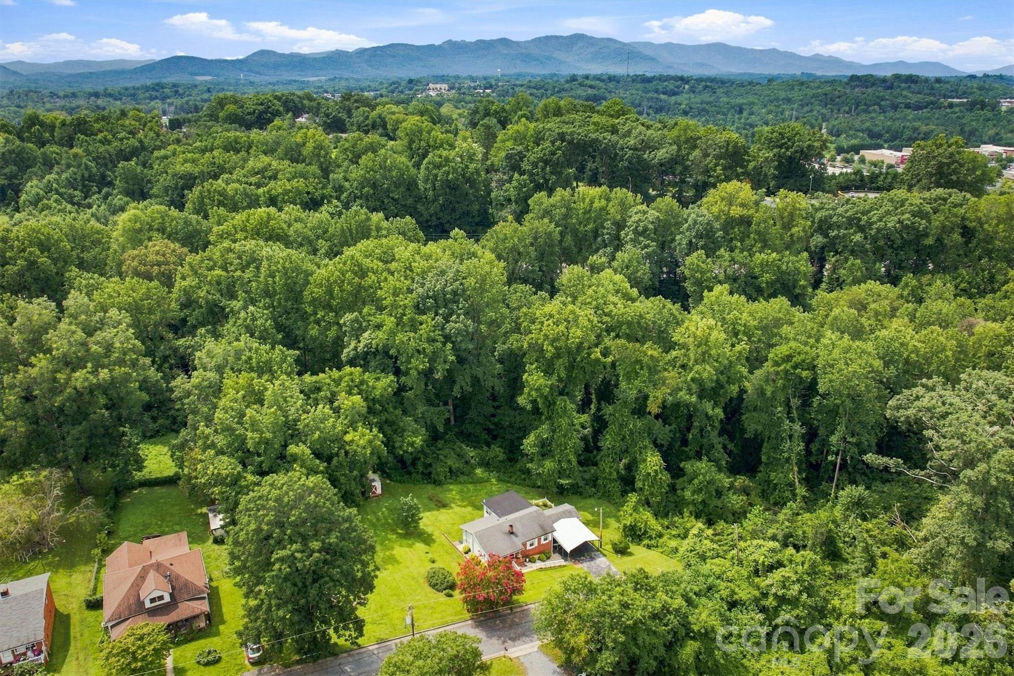 121 Rhyne Street — Morganton