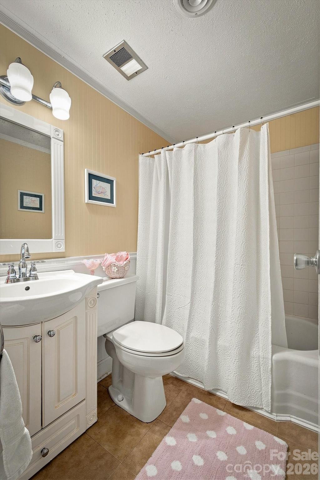 121 Rhyne Street — Morganton