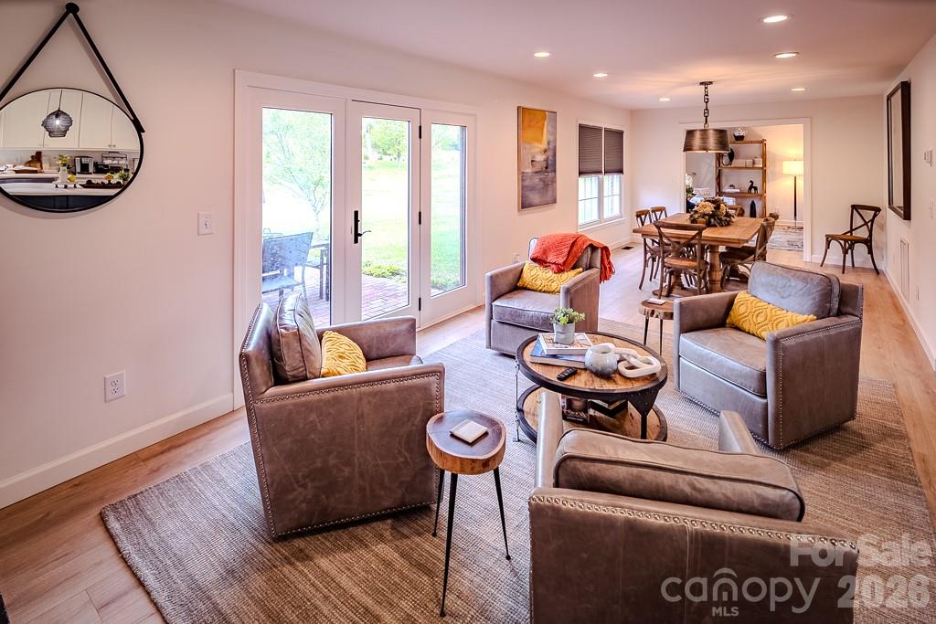 501 N Jefferson Avenue — West Jefferson