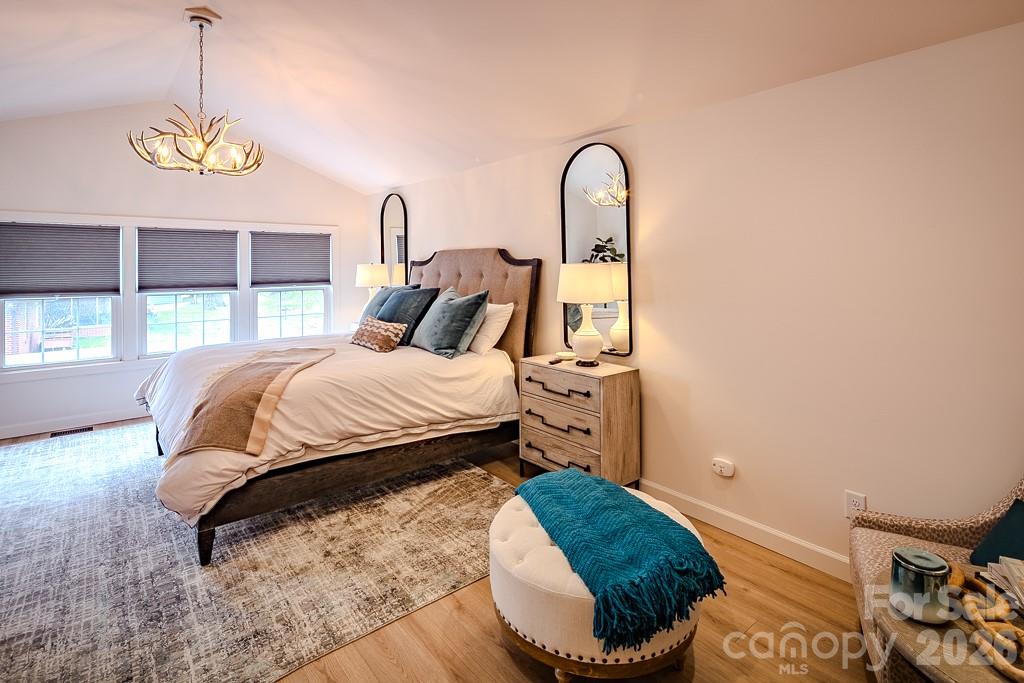 501 N Jefferson Avenue — West Jefferson