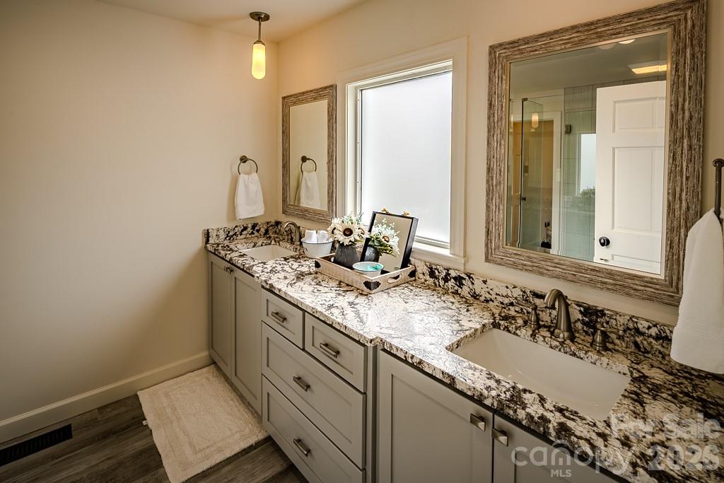 501 N Jefferson Avenue — West Jefferson