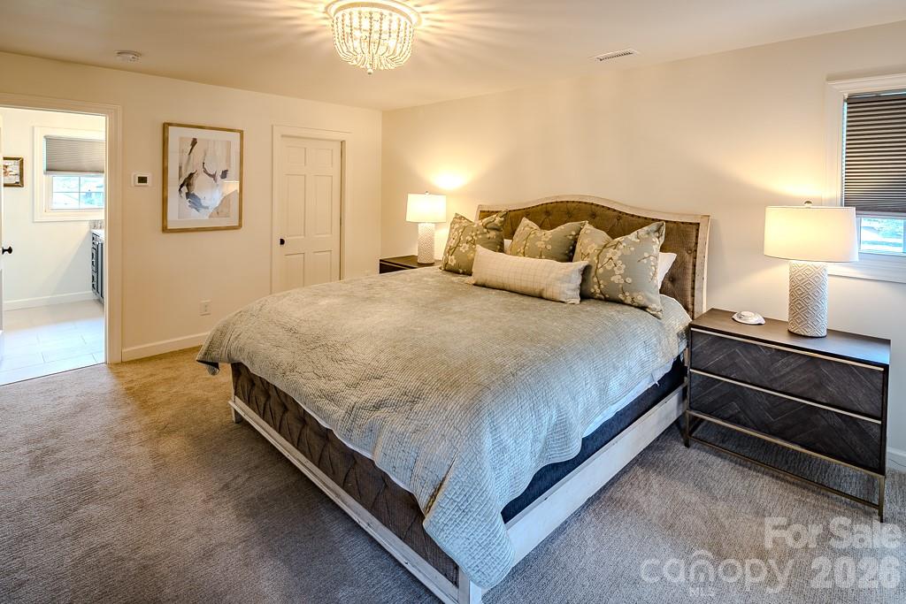 501 N Jefferson Avenue — West Jefferson
