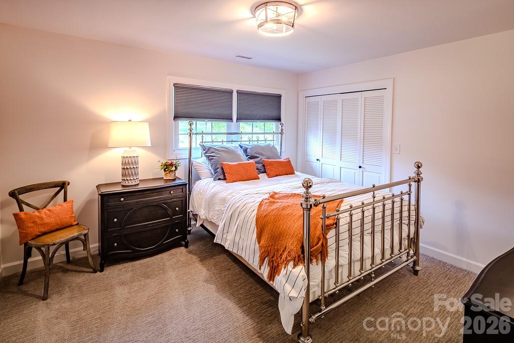 501 N Jefferson Avenue — West Jefferson