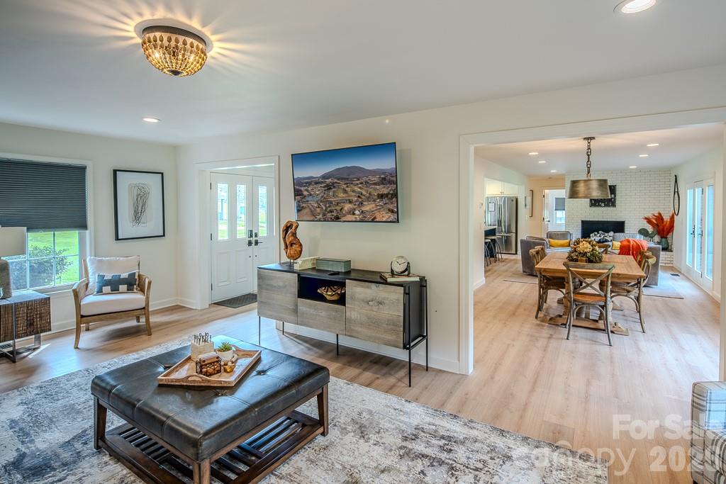 501 N Jefferson Avenue — West Jefferson