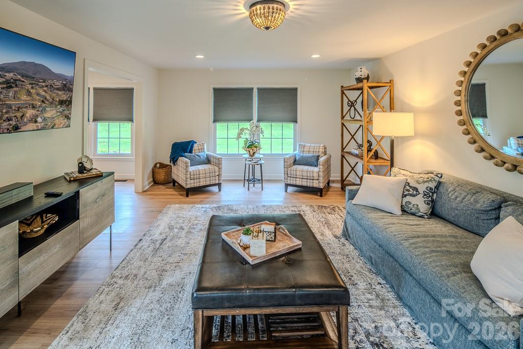 501 N Jefferson Avenue — West Jefferson