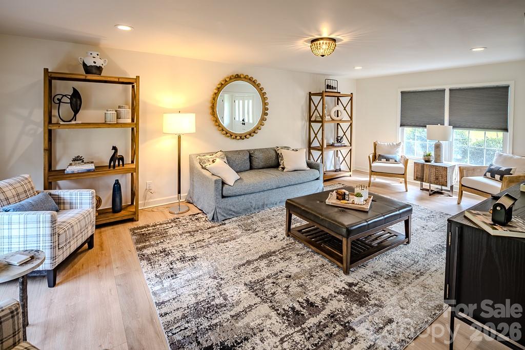 501 N Jefferson Avenue — West Jefferson