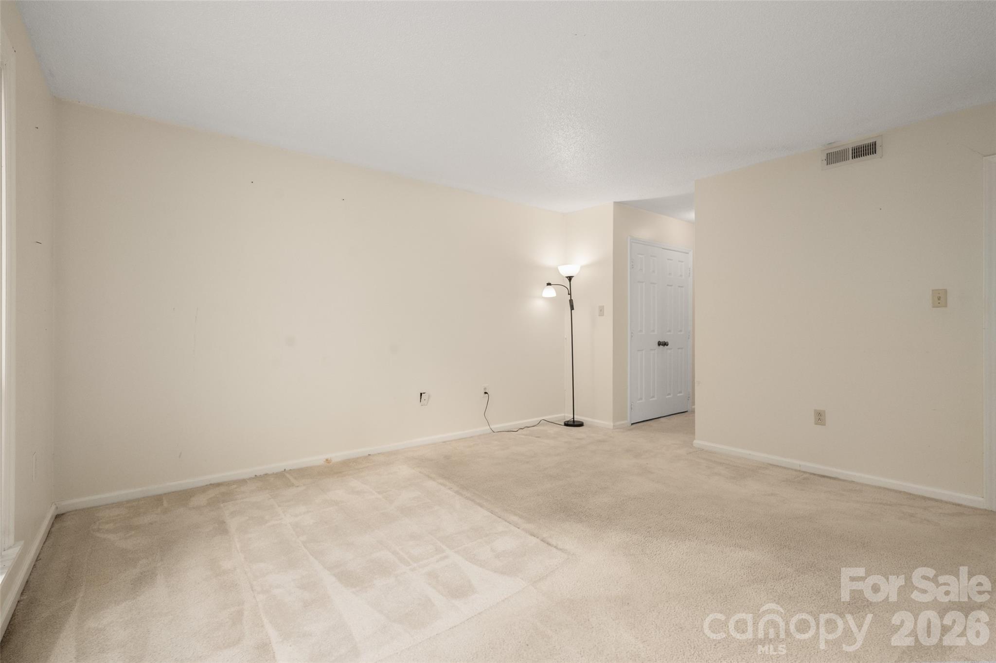 7203 Winery Lane — Charlotte