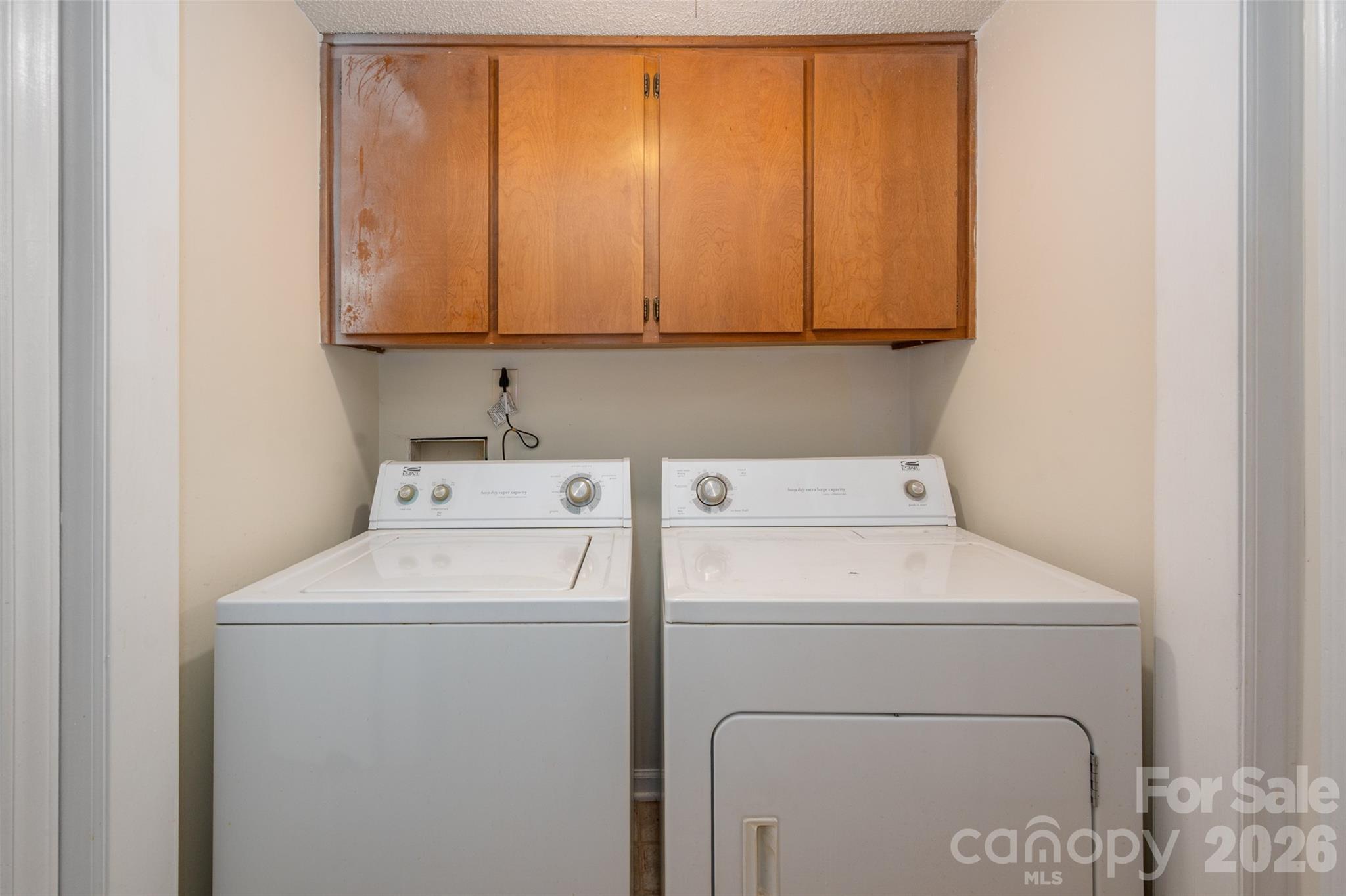 7203 Winery Lane — Charlotte
