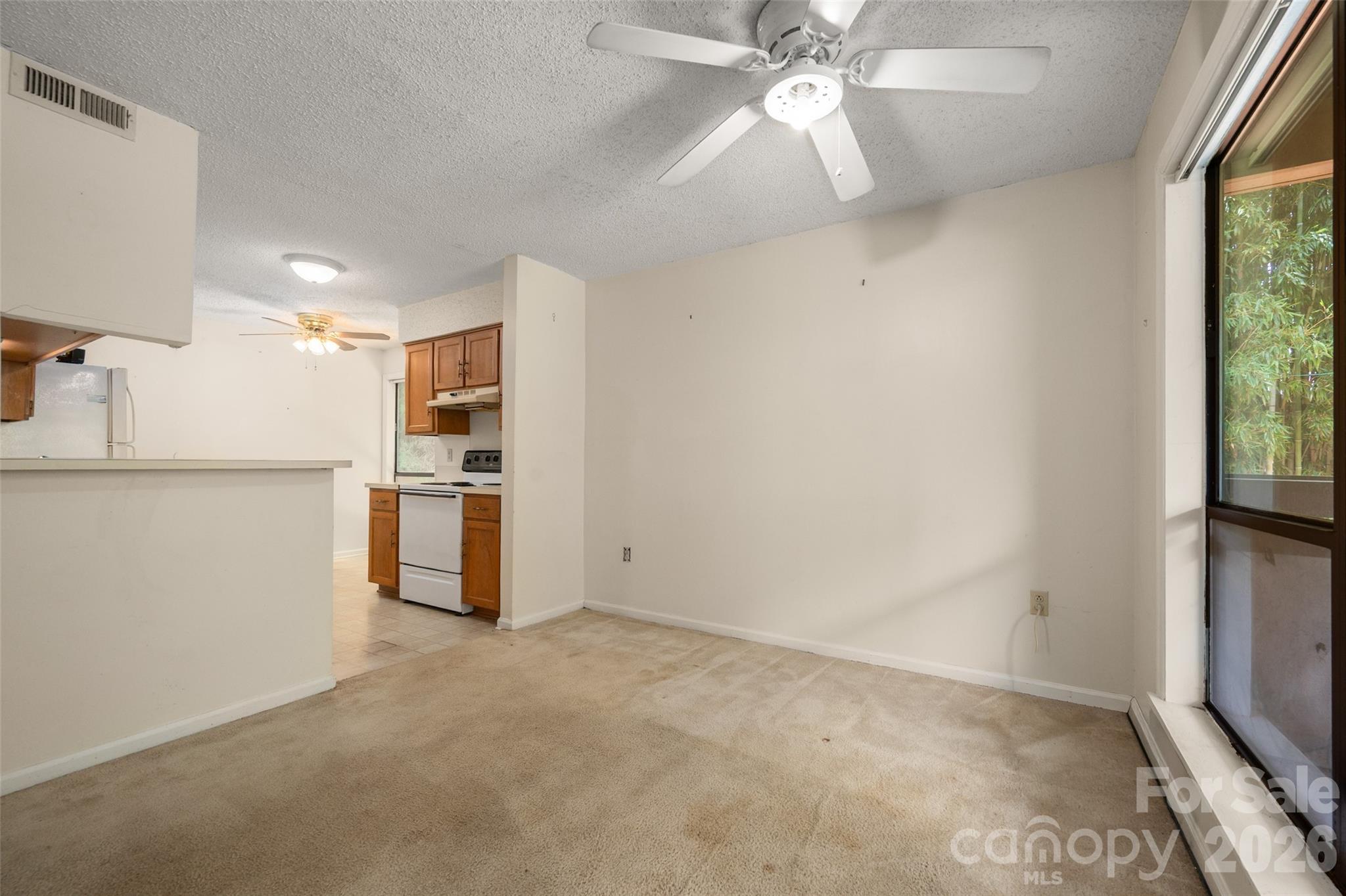 7203 Winery Lane — Charlotte