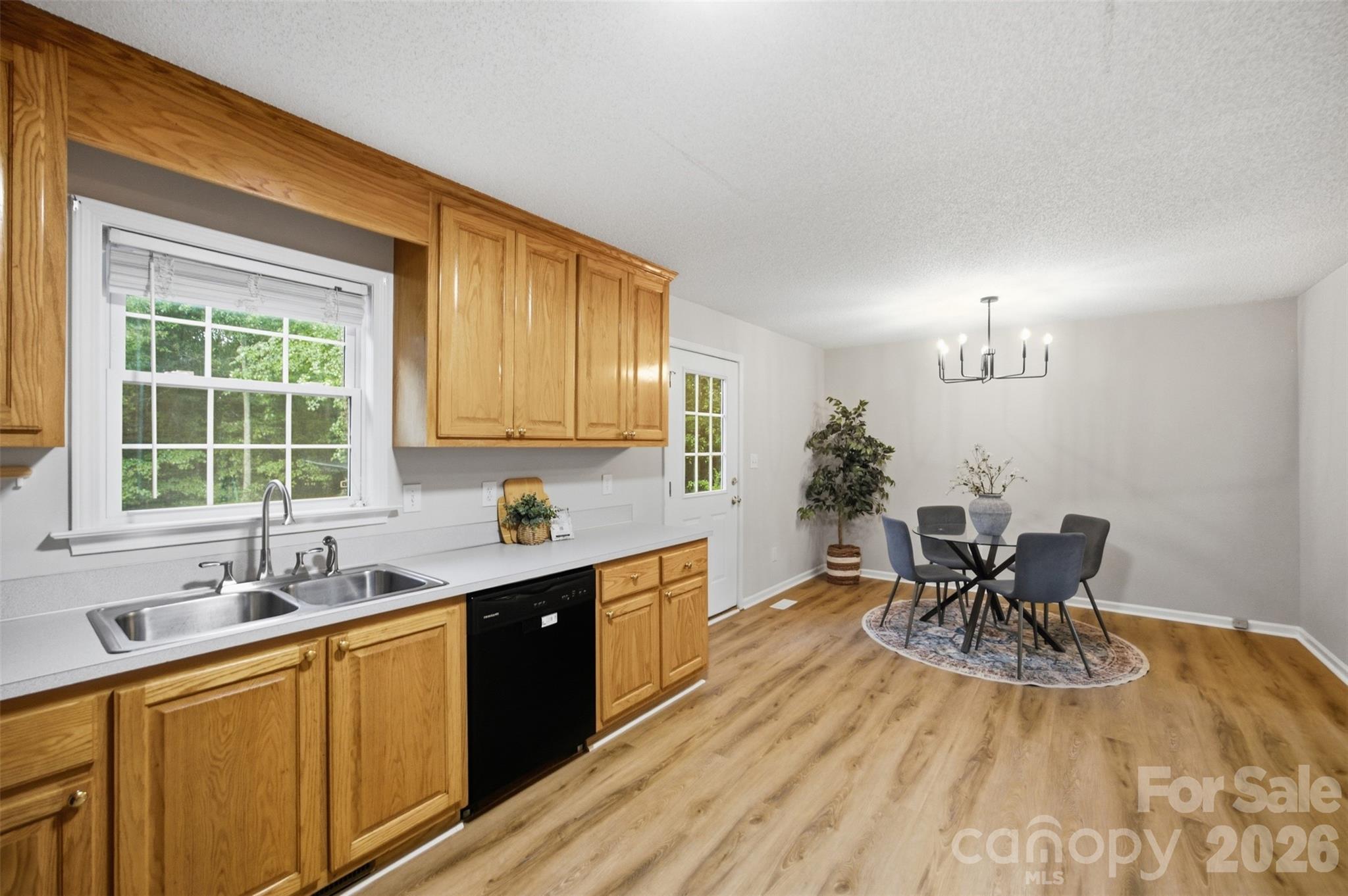 600 Blossom Hill Road — Lincolnton