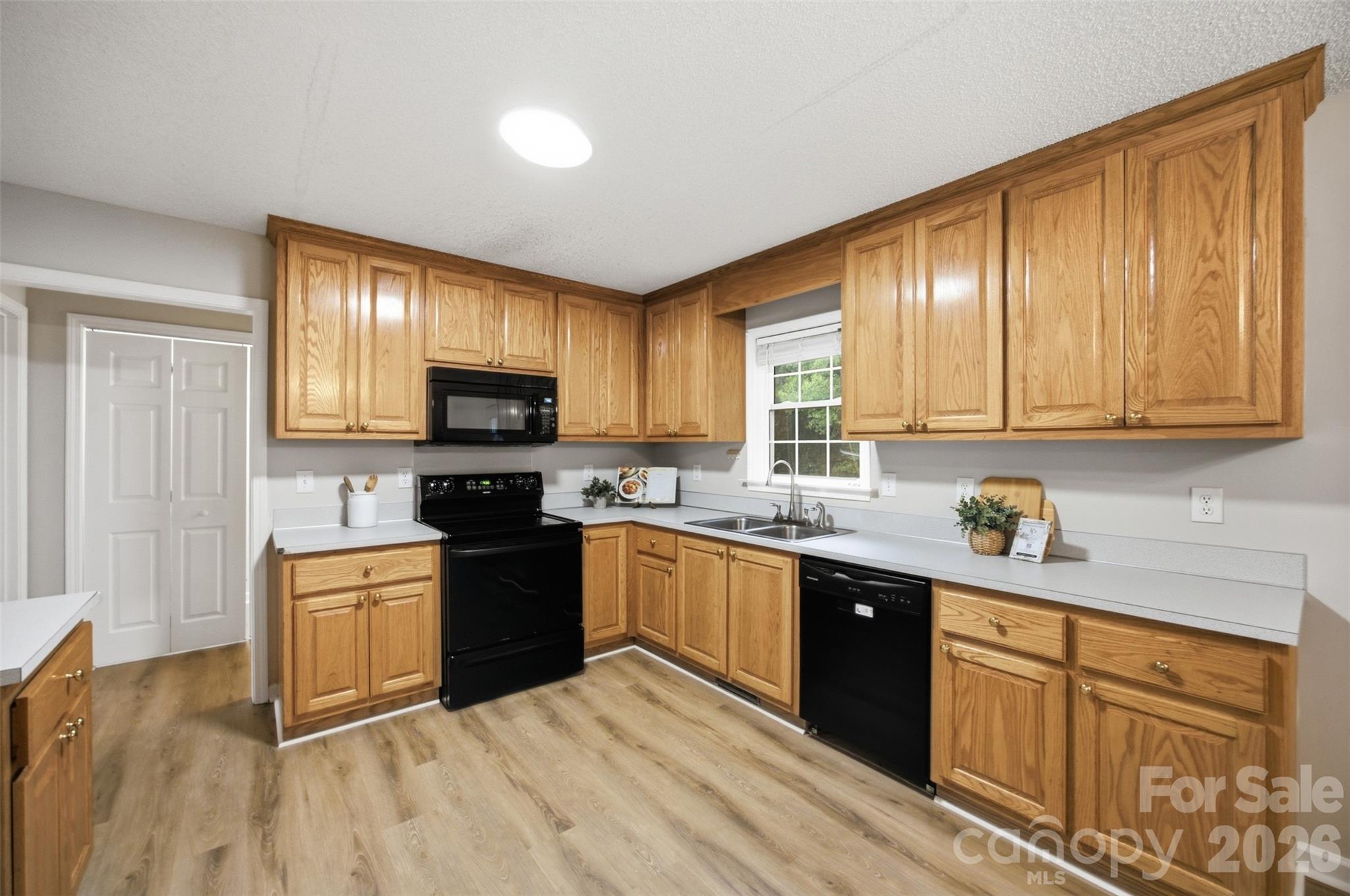 600 Blossom Hill Road — Lincolnton