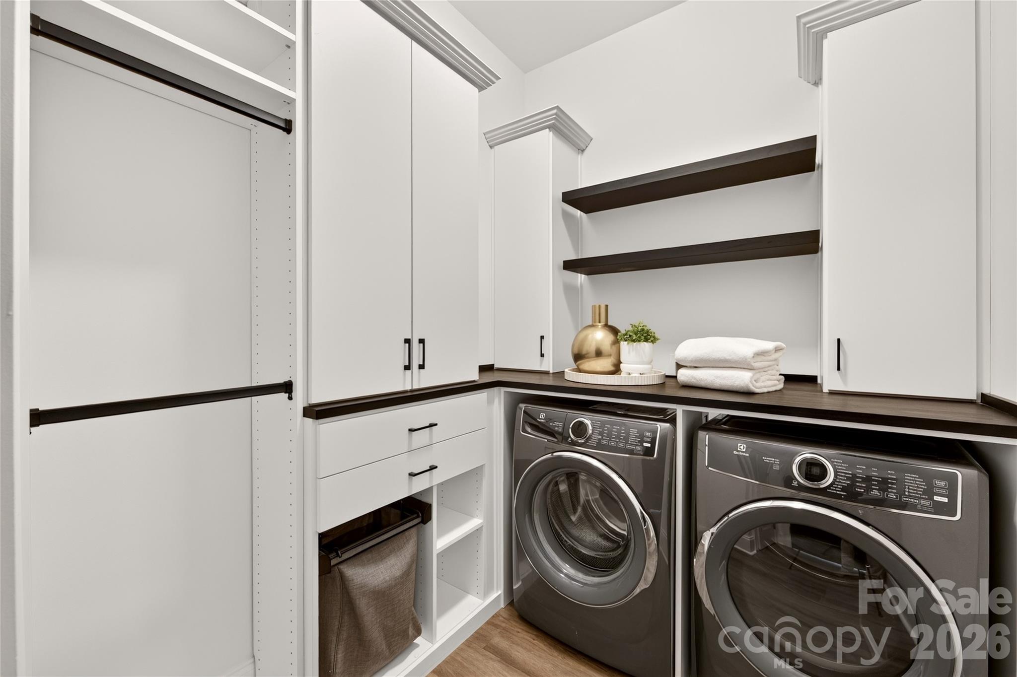 9517 Wheatfield Road — Charlotte