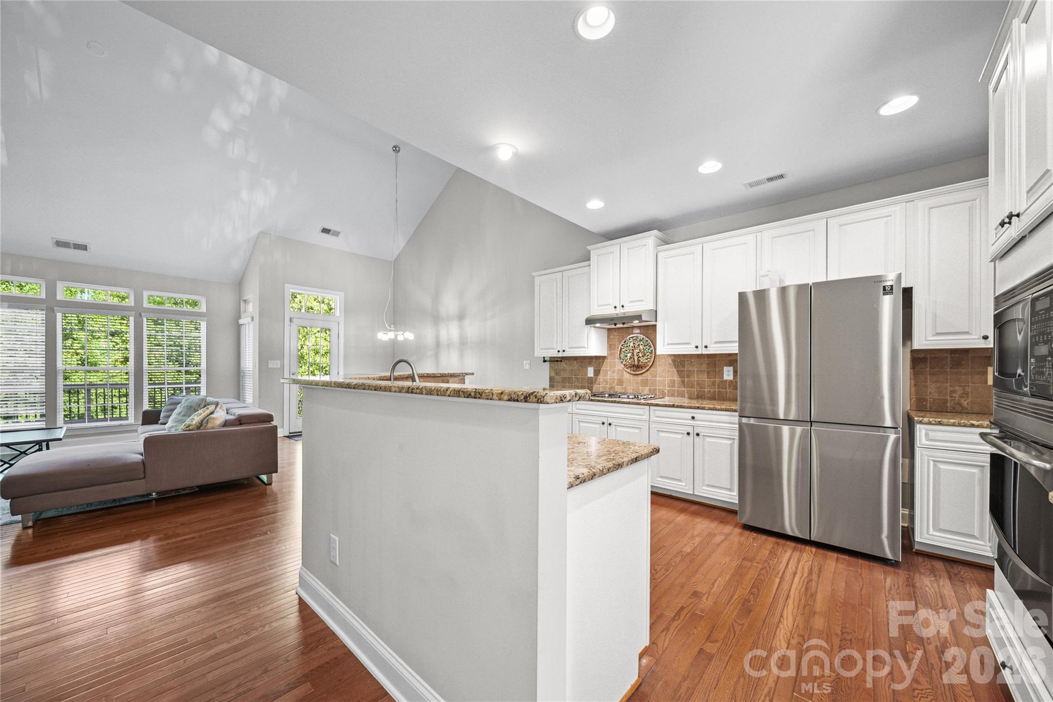 2246 Donnington Lane NW — Concord