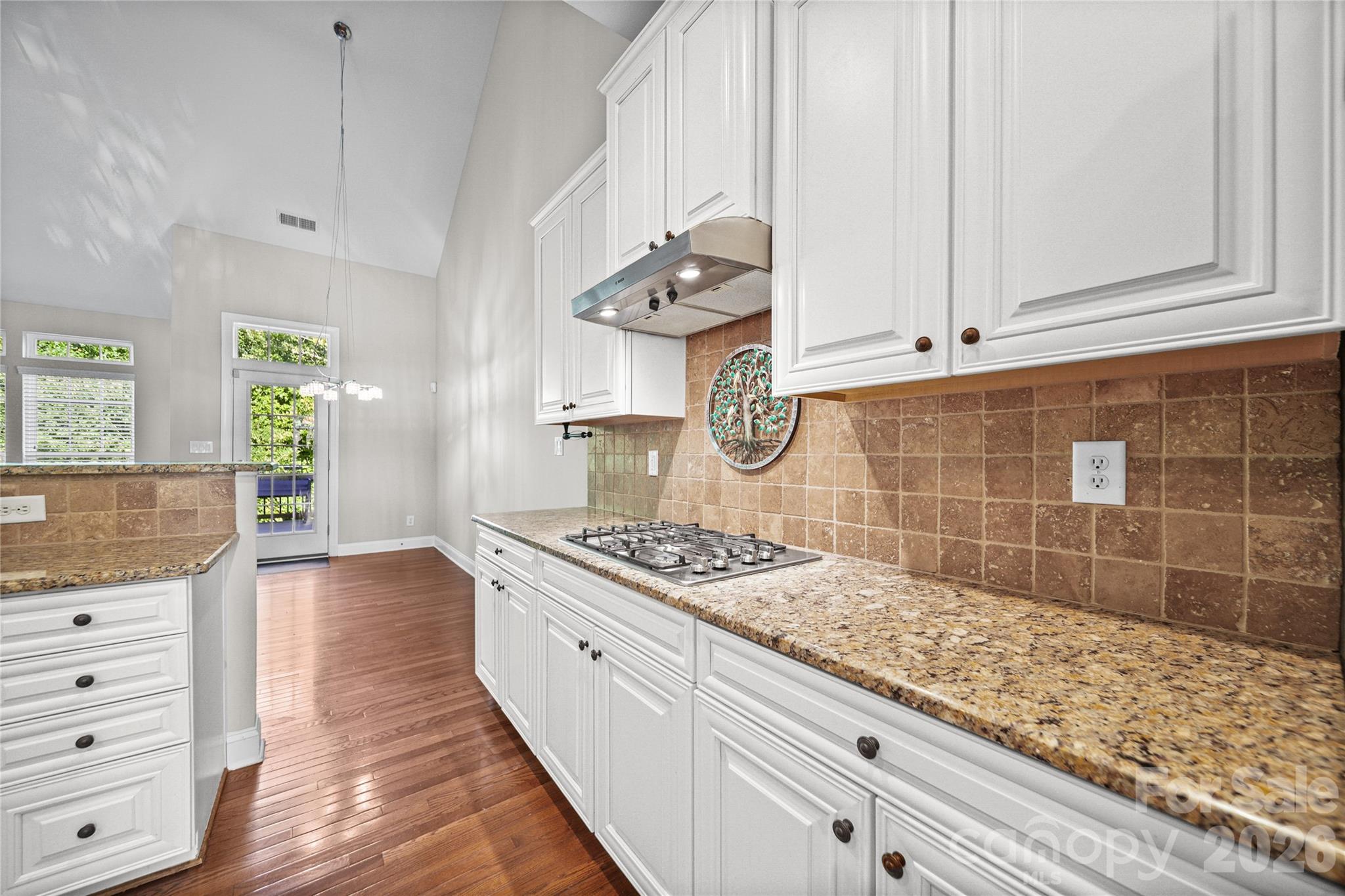 2246 Donnington Lane NW — Concord