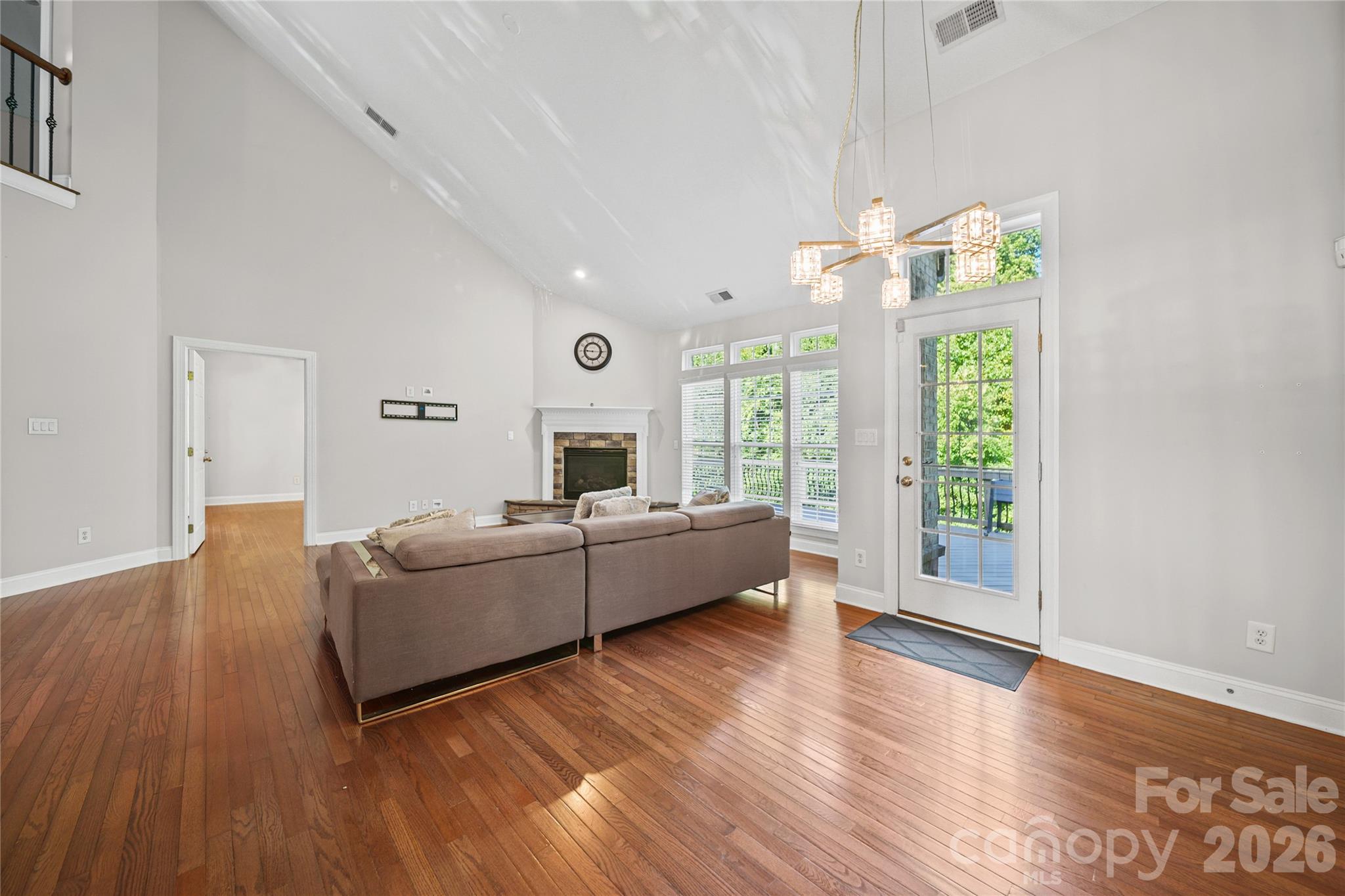 2246 Donnington Lane NW — Concord